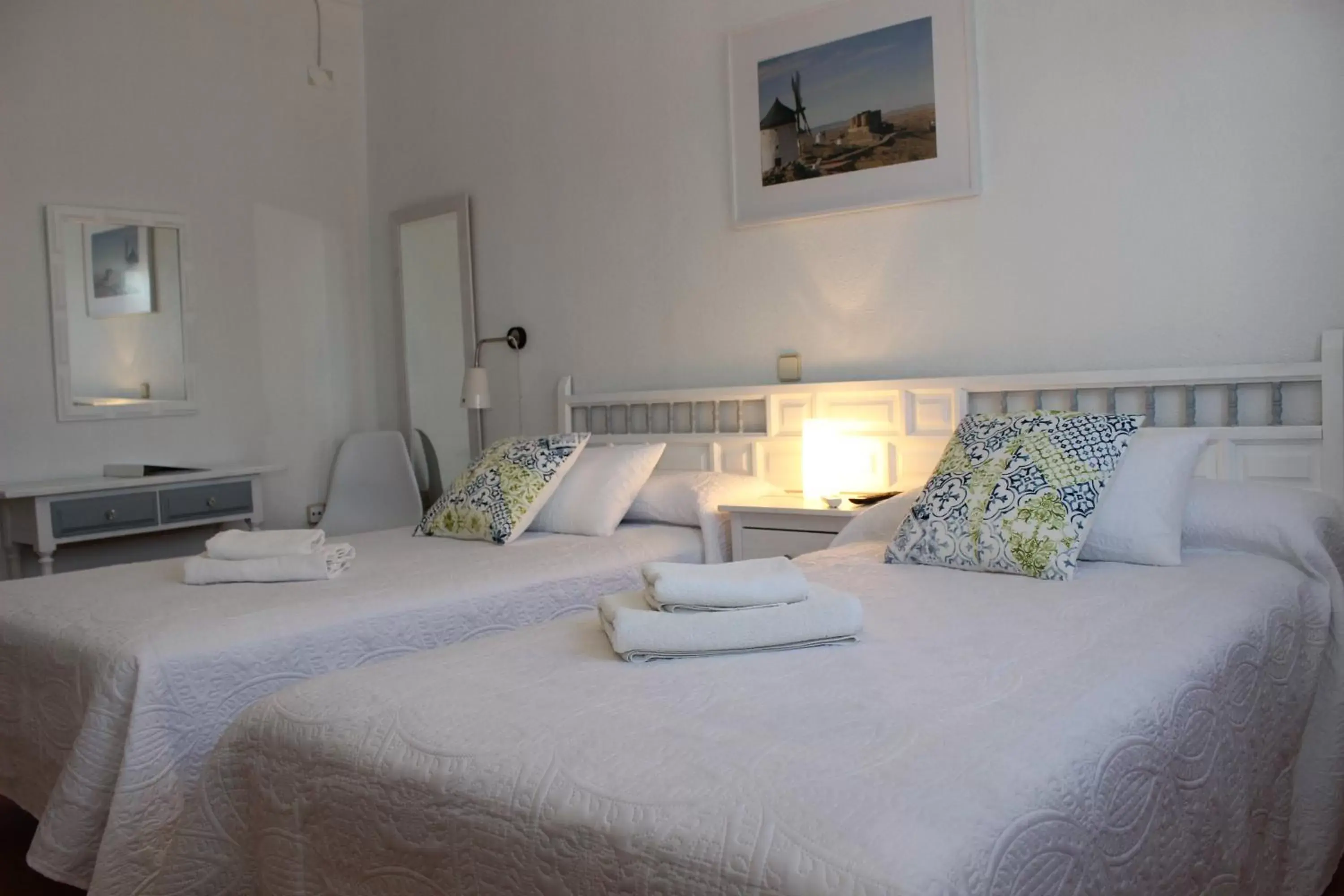 Bedroom, Bed in Hotel Consuegra