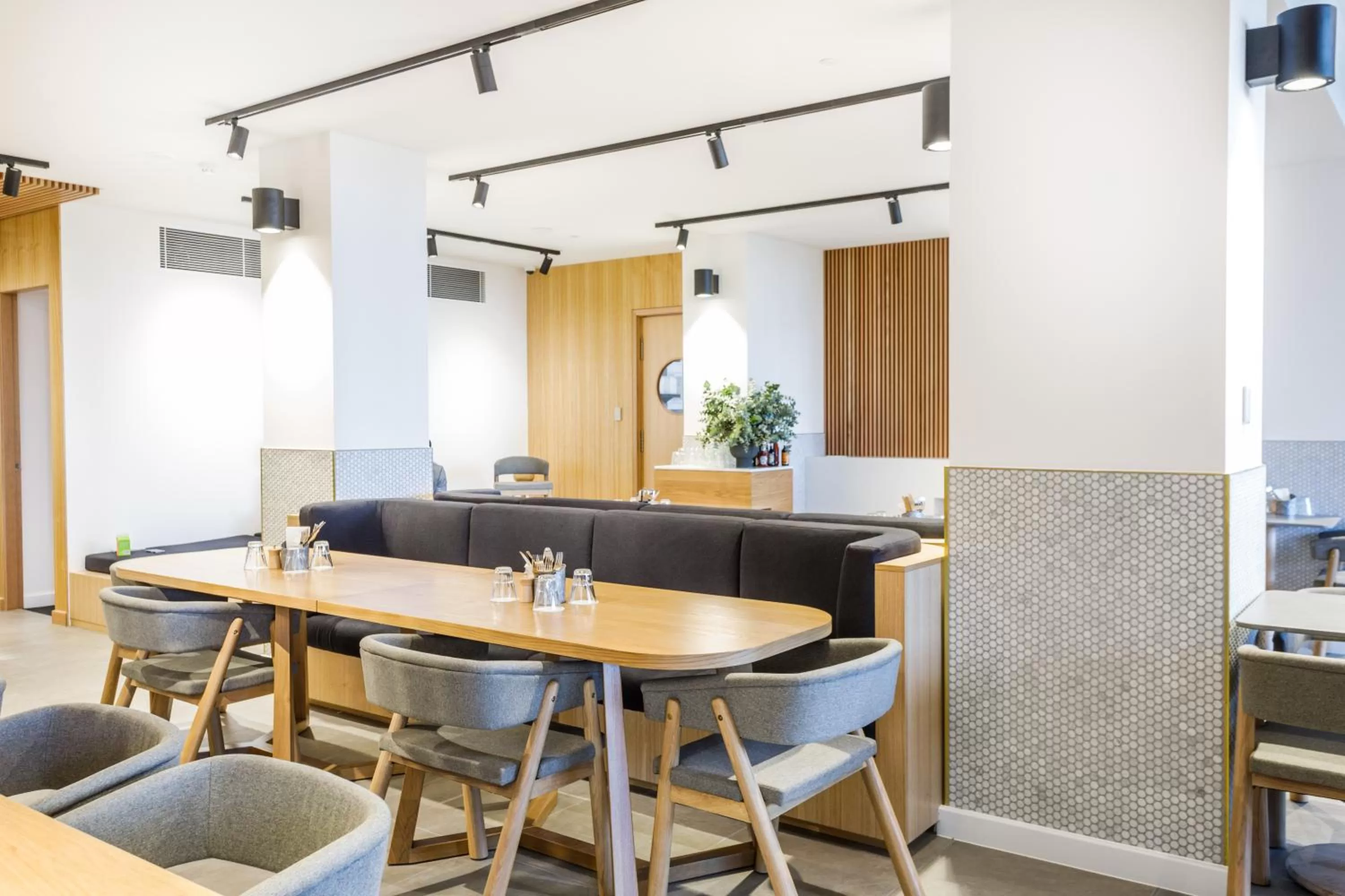 Restaurant/places to eat in Quay Perth