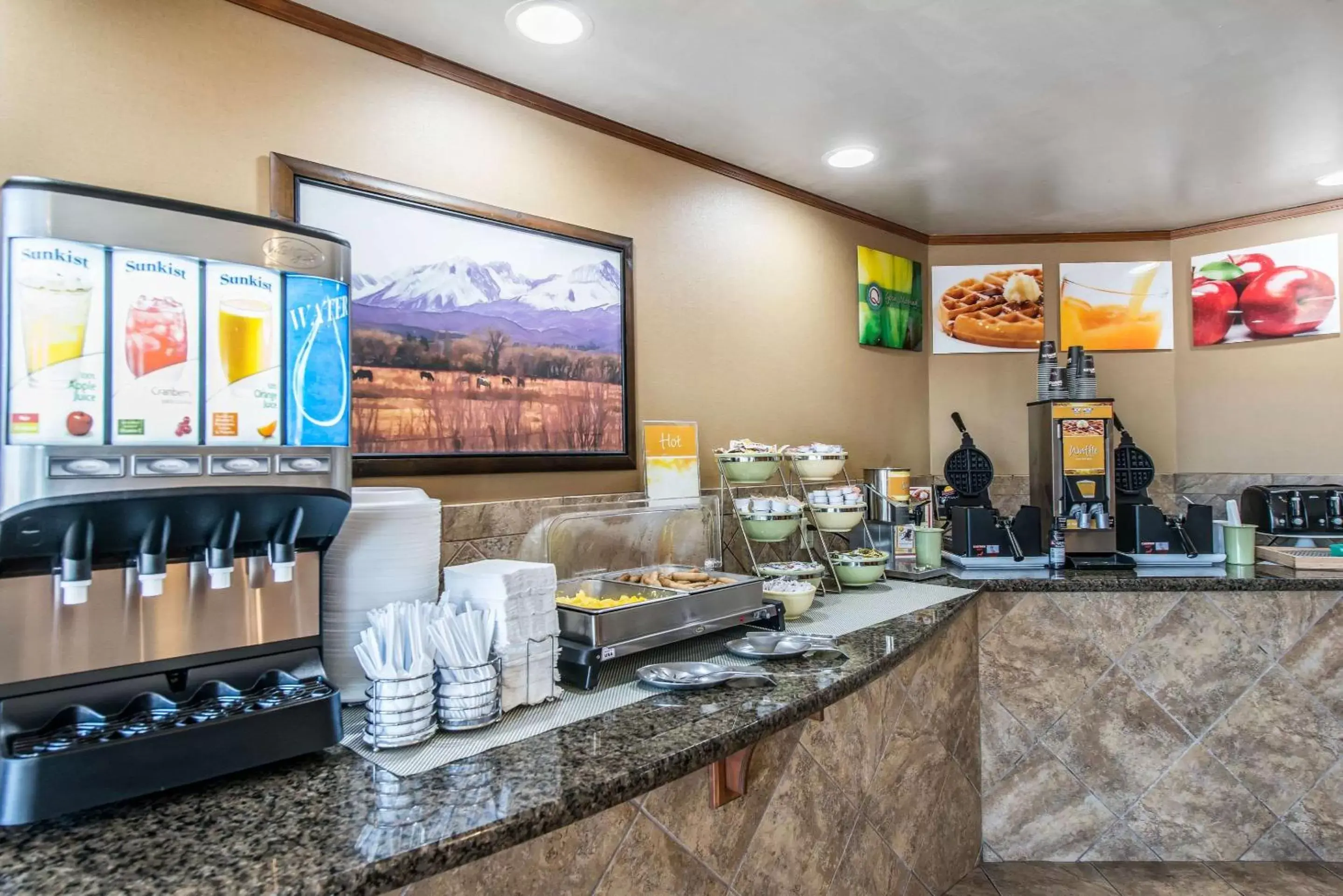 Restaurant/places to eat in Quality Inn South Colorado Springs