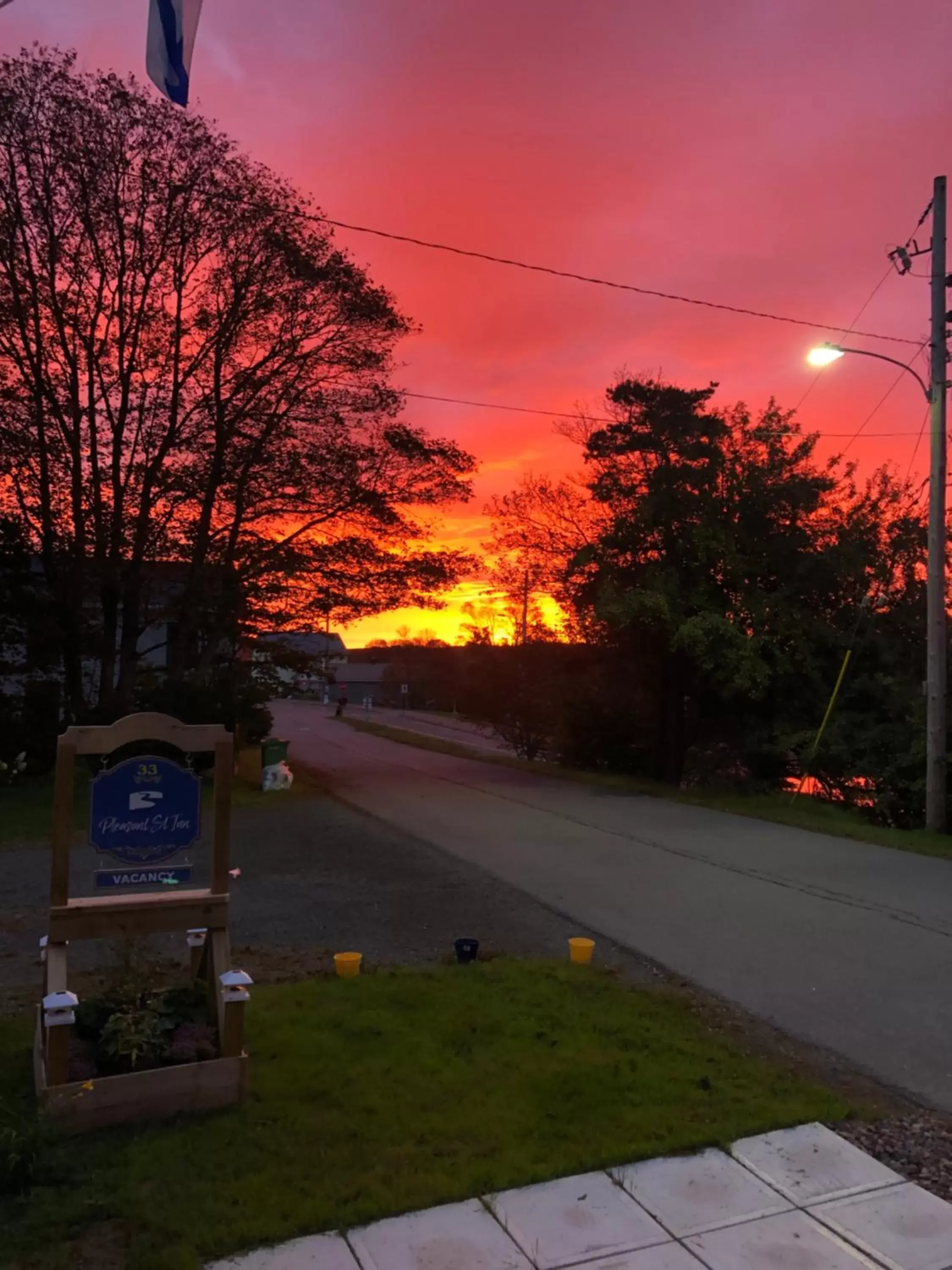 Sunrise in Pleasant Street Inn