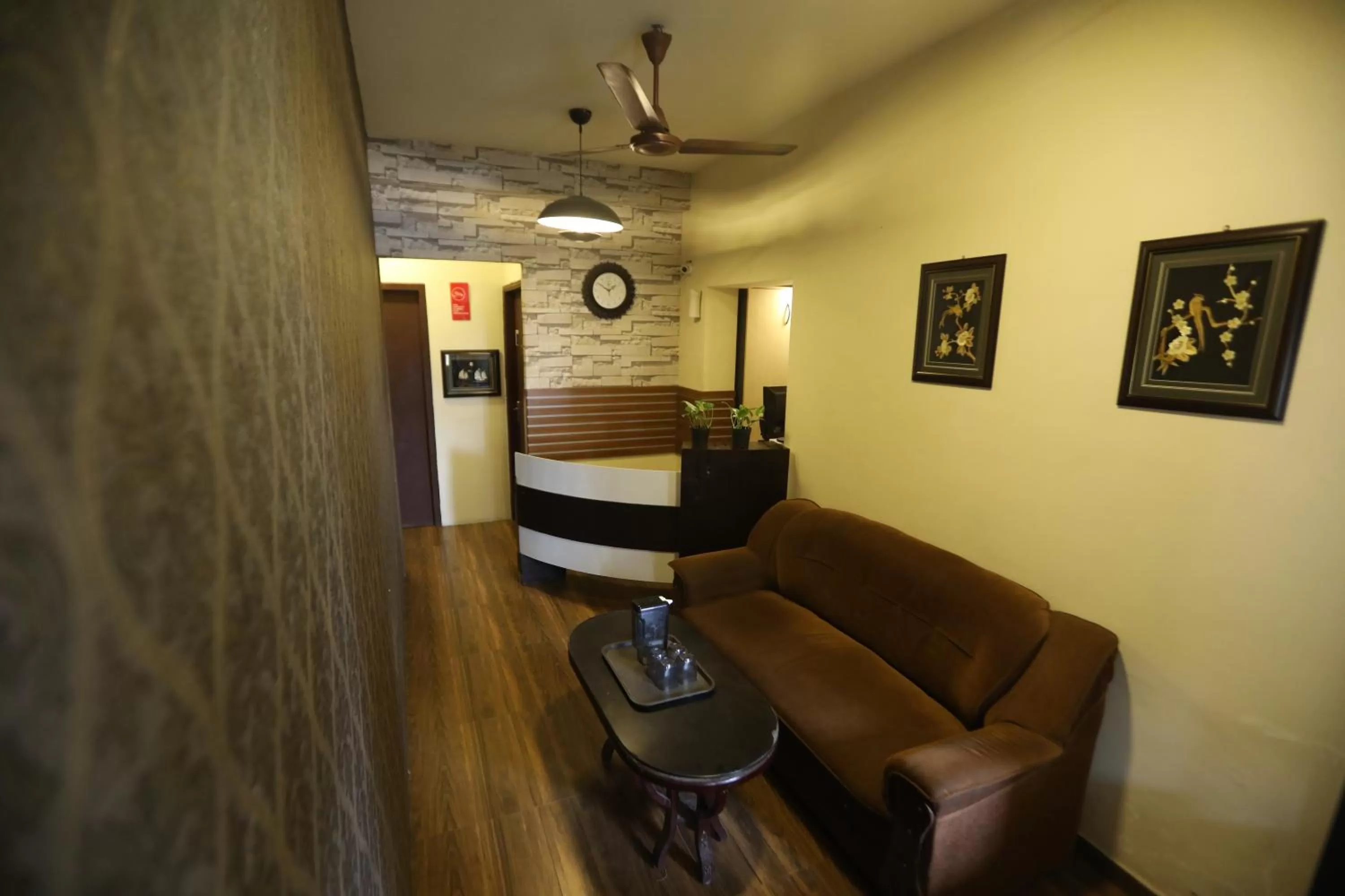 Lobby or reception in Nestlay Rooms Ambattur