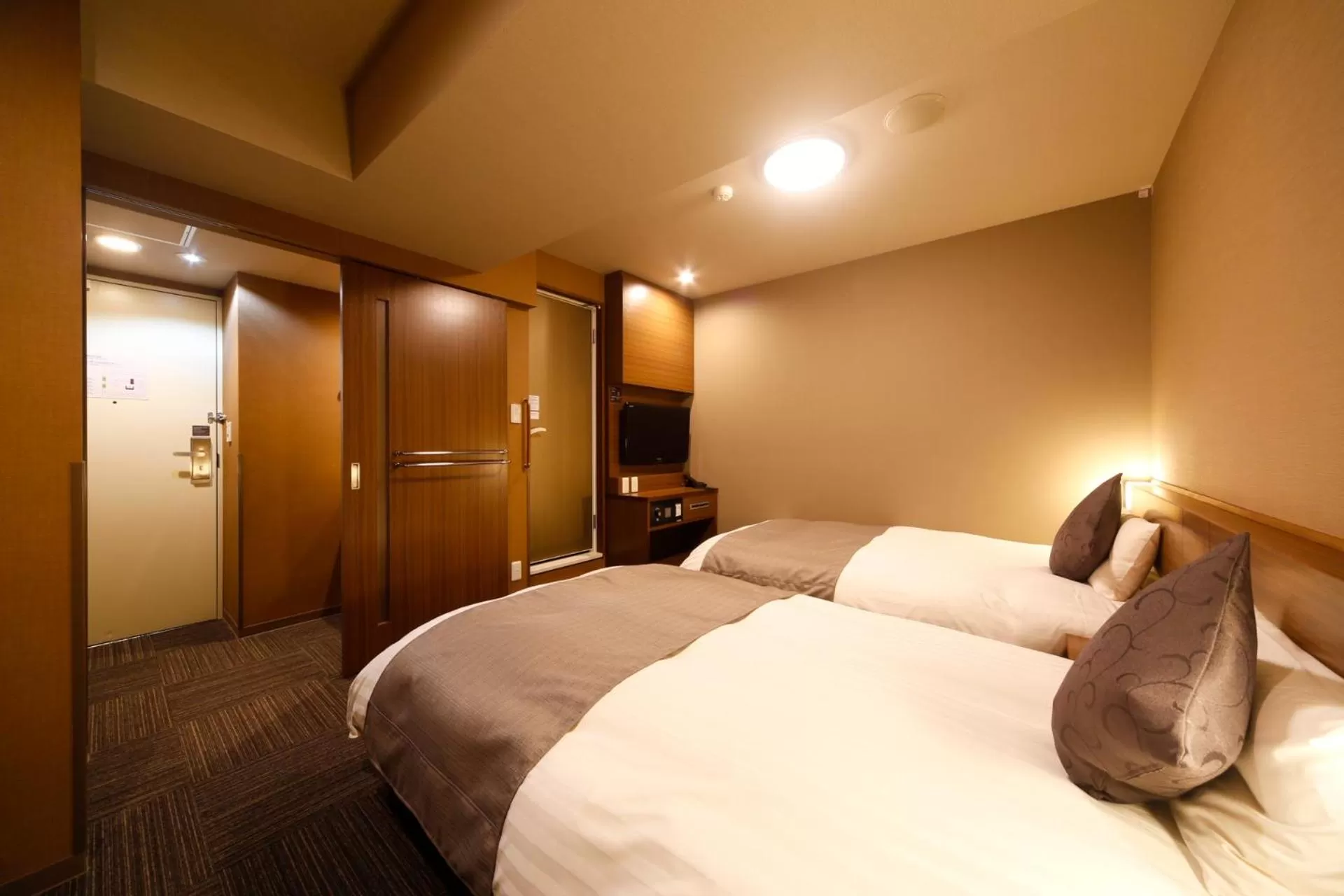 Photo of the whole room, Bed in Dormy Inn Toyama Natural Hot Spring