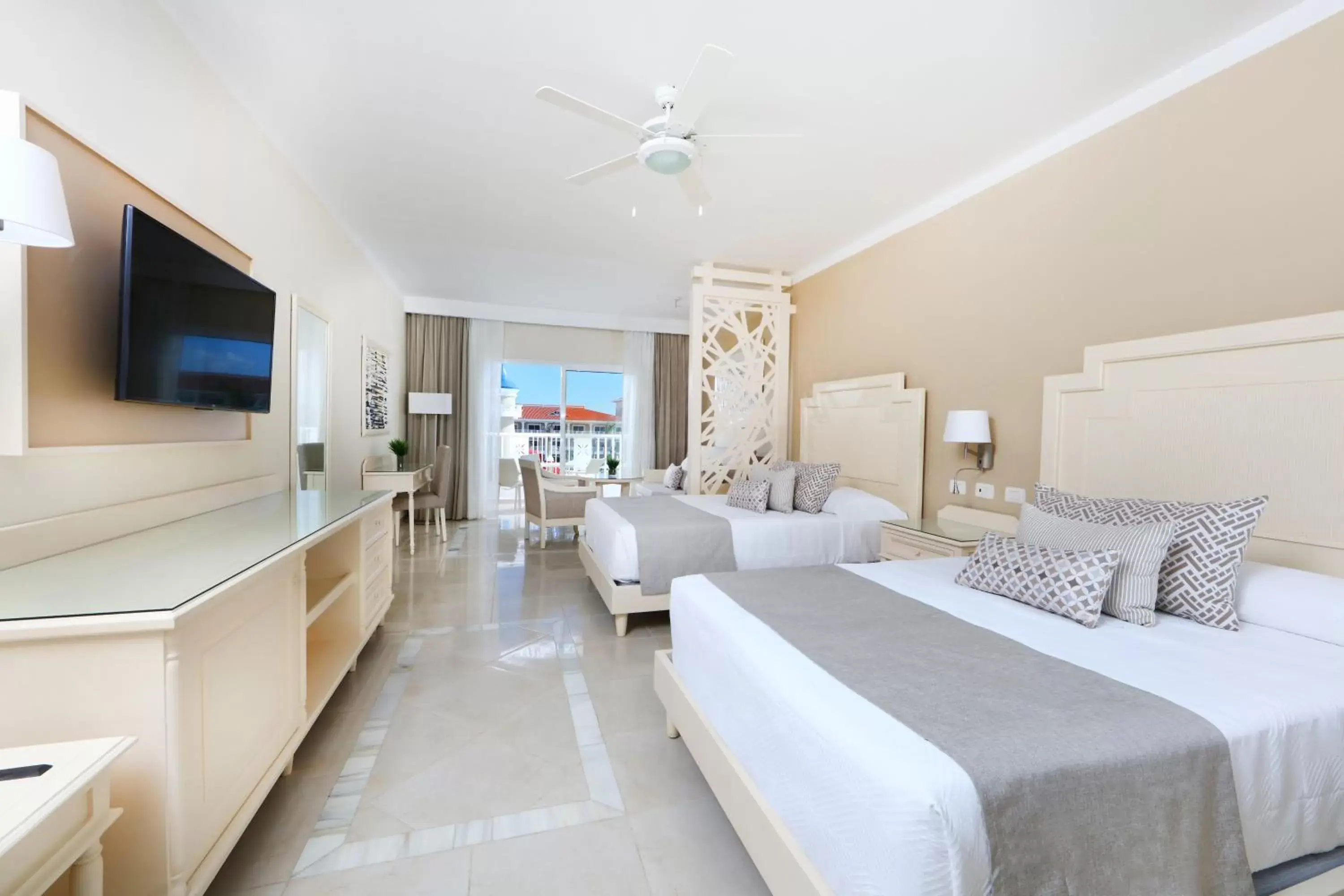 Junior Suite Deluxe Castle Front (2 Adults + 3 Children) in Bahia Principe Fantasia Punta Cana - All Inclusive