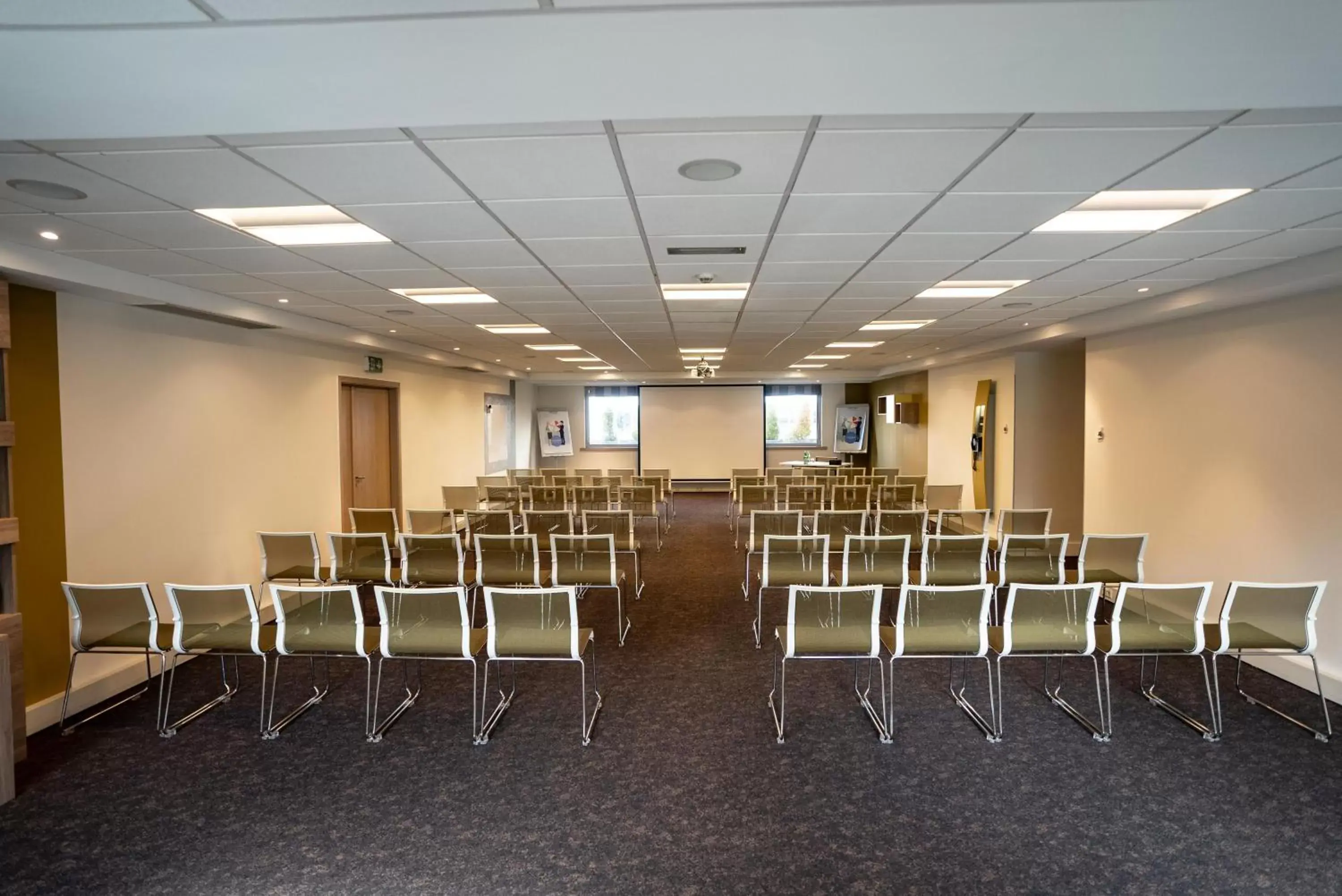 Meeting/conference room in Novotel Luxembourg Centre