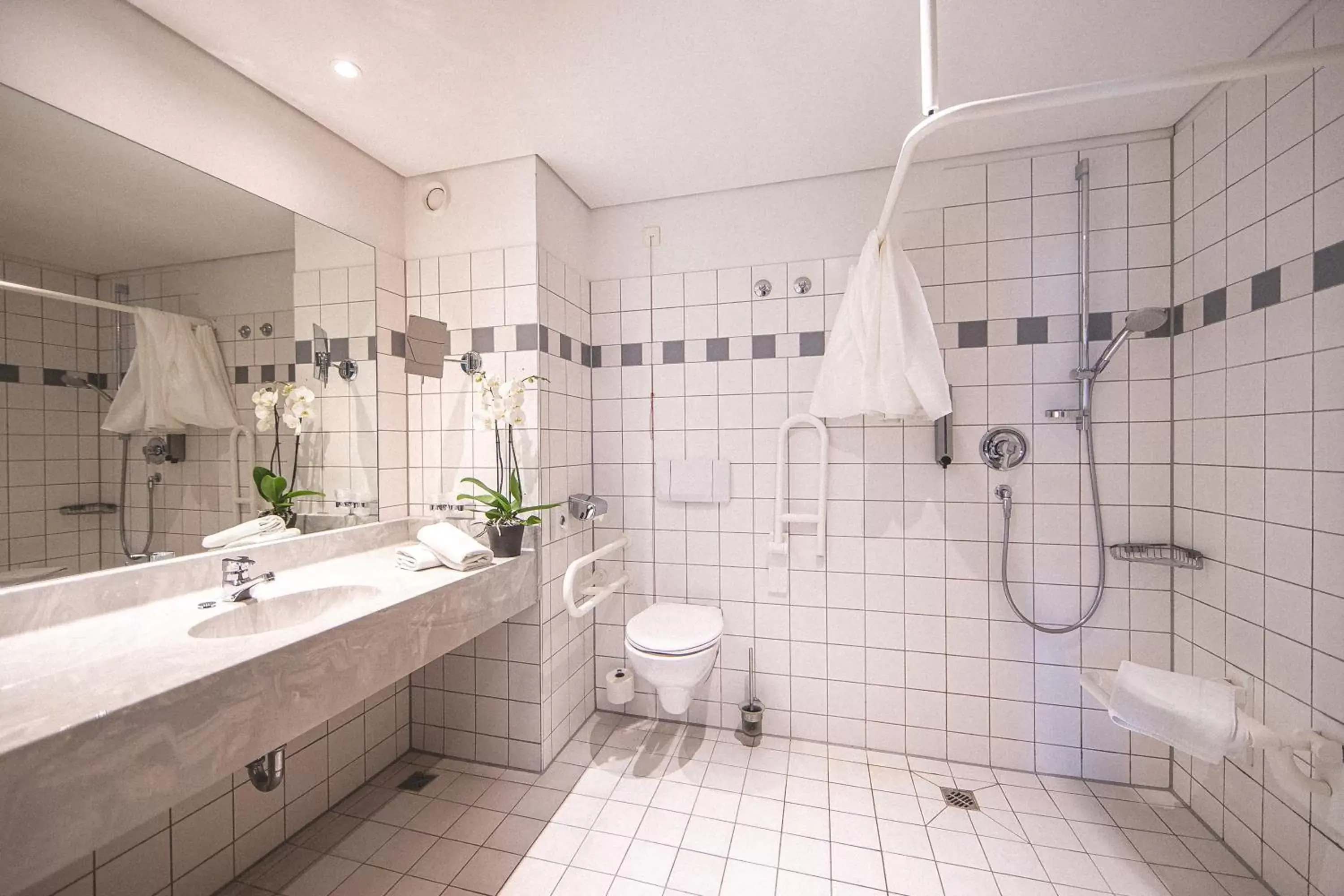 Bathroom in Best Western Plaza Hotel Zwickau