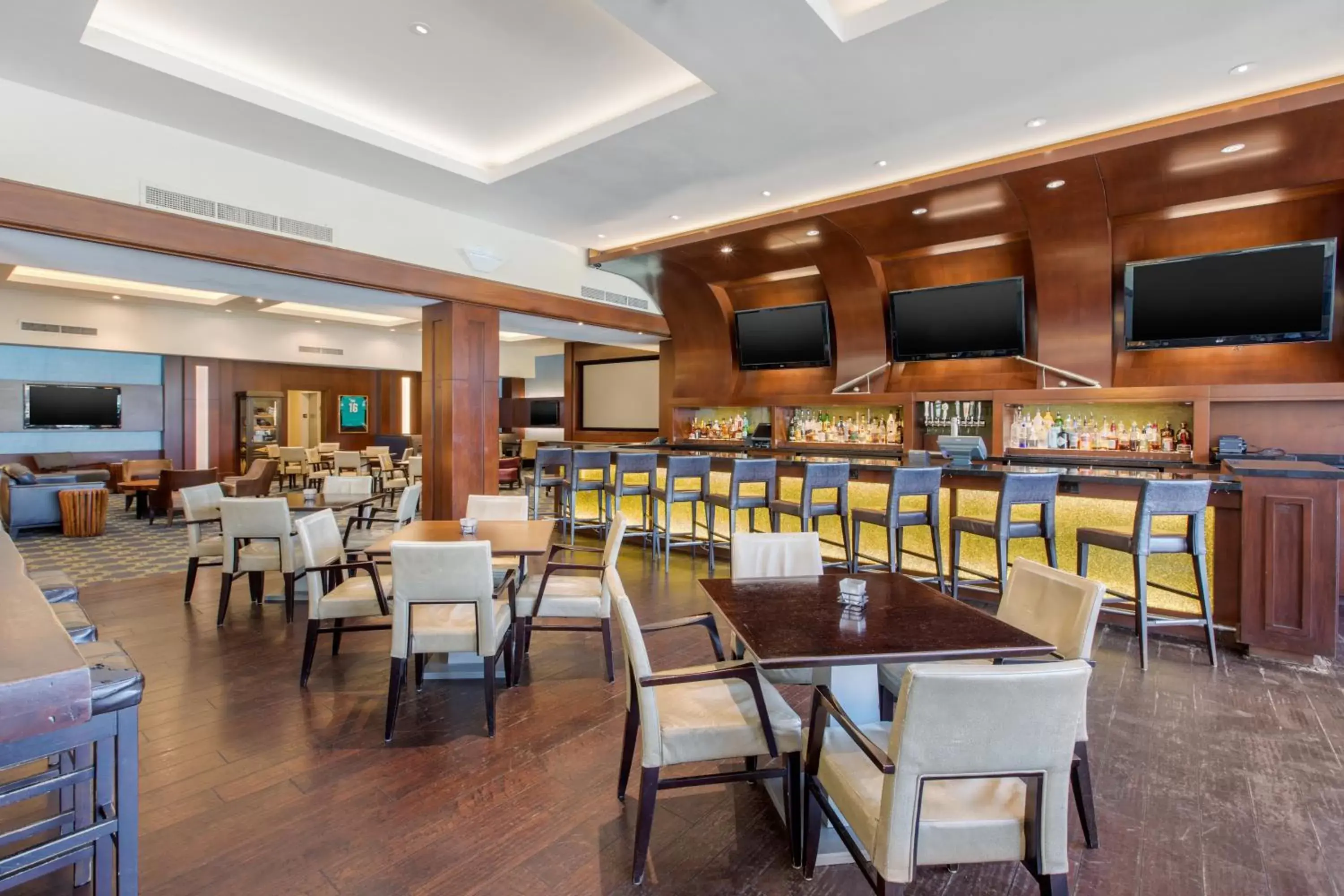 Lounge or bar, Restaurant/Places to Eat in Omni La Costa Resort & Spa Carlsbad