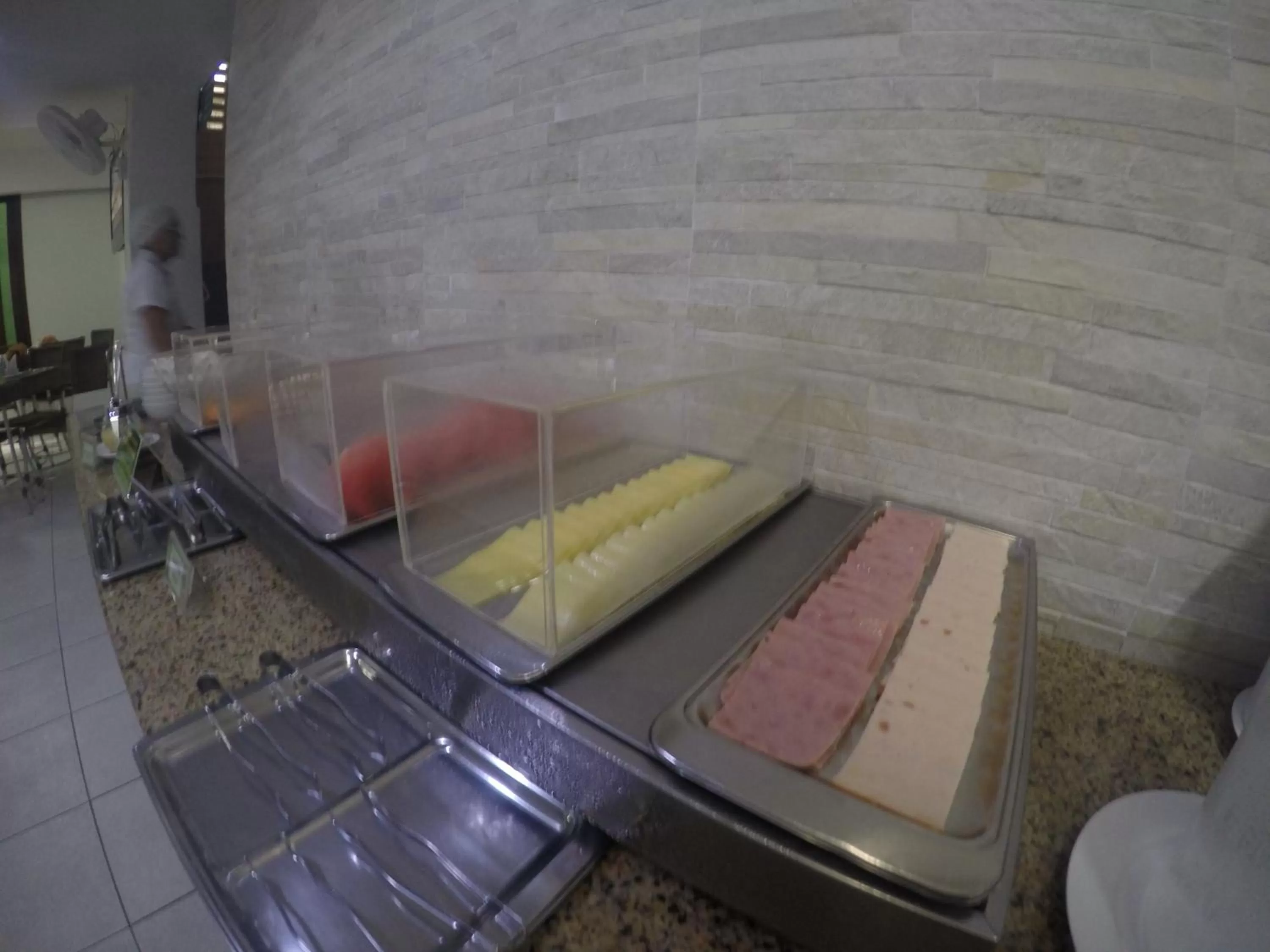 Food in Abrolhos Praia Hotel