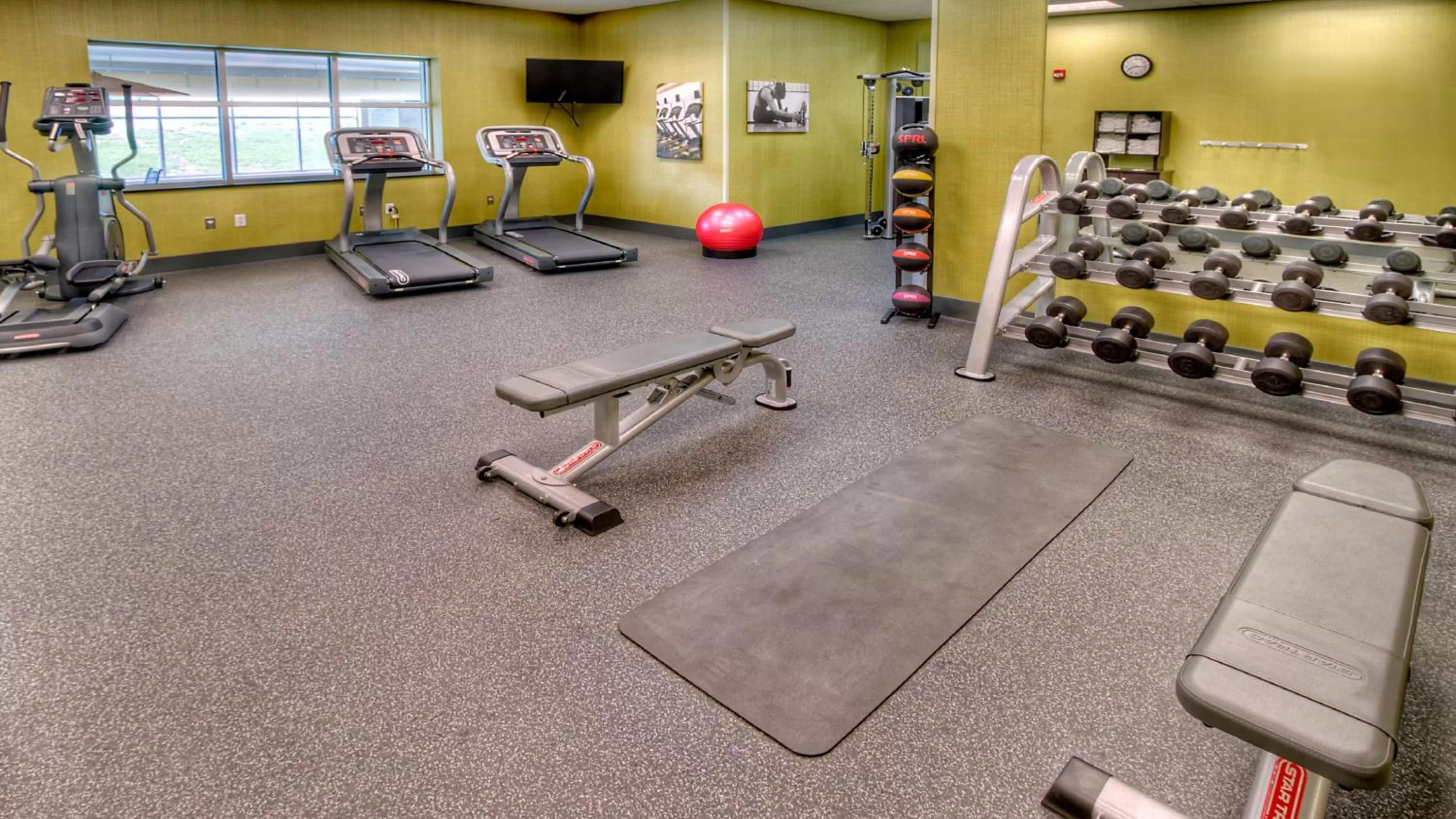 Fitness centre/facilities in Holiday Inn Express & Suites Pittsburgh SW/Southpointe by IHG