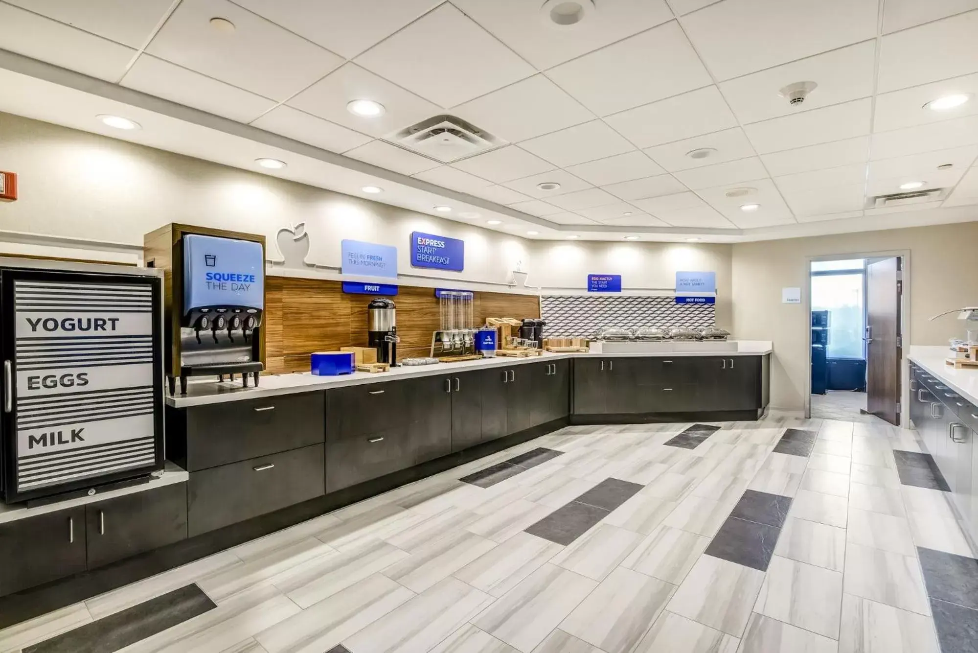 Continental breakfast in Holiday Inn Express & Suites Longview North, an IHG Hotel