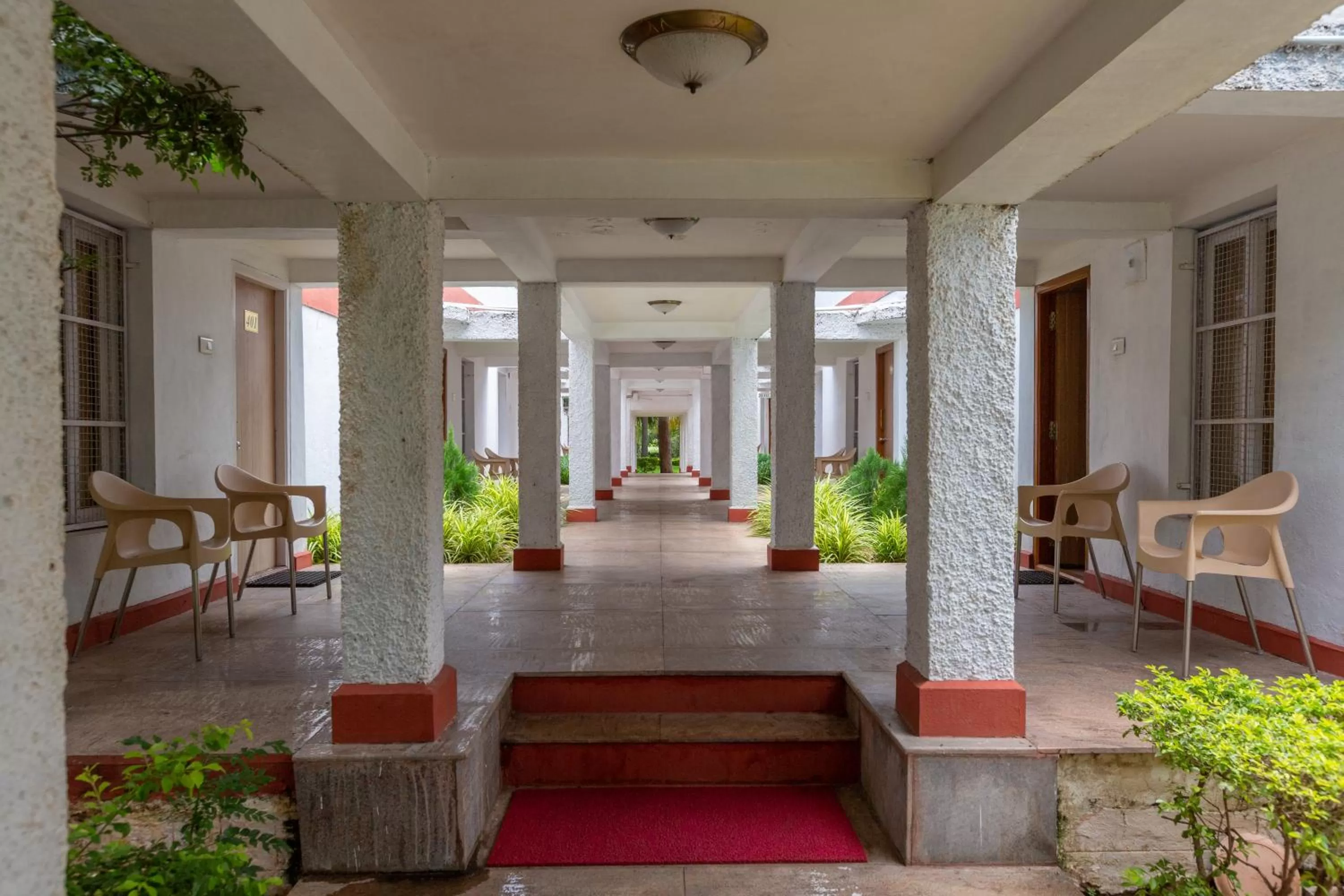 KSTDC Hotel Mayura Bhuvaneshwari Kamalapur