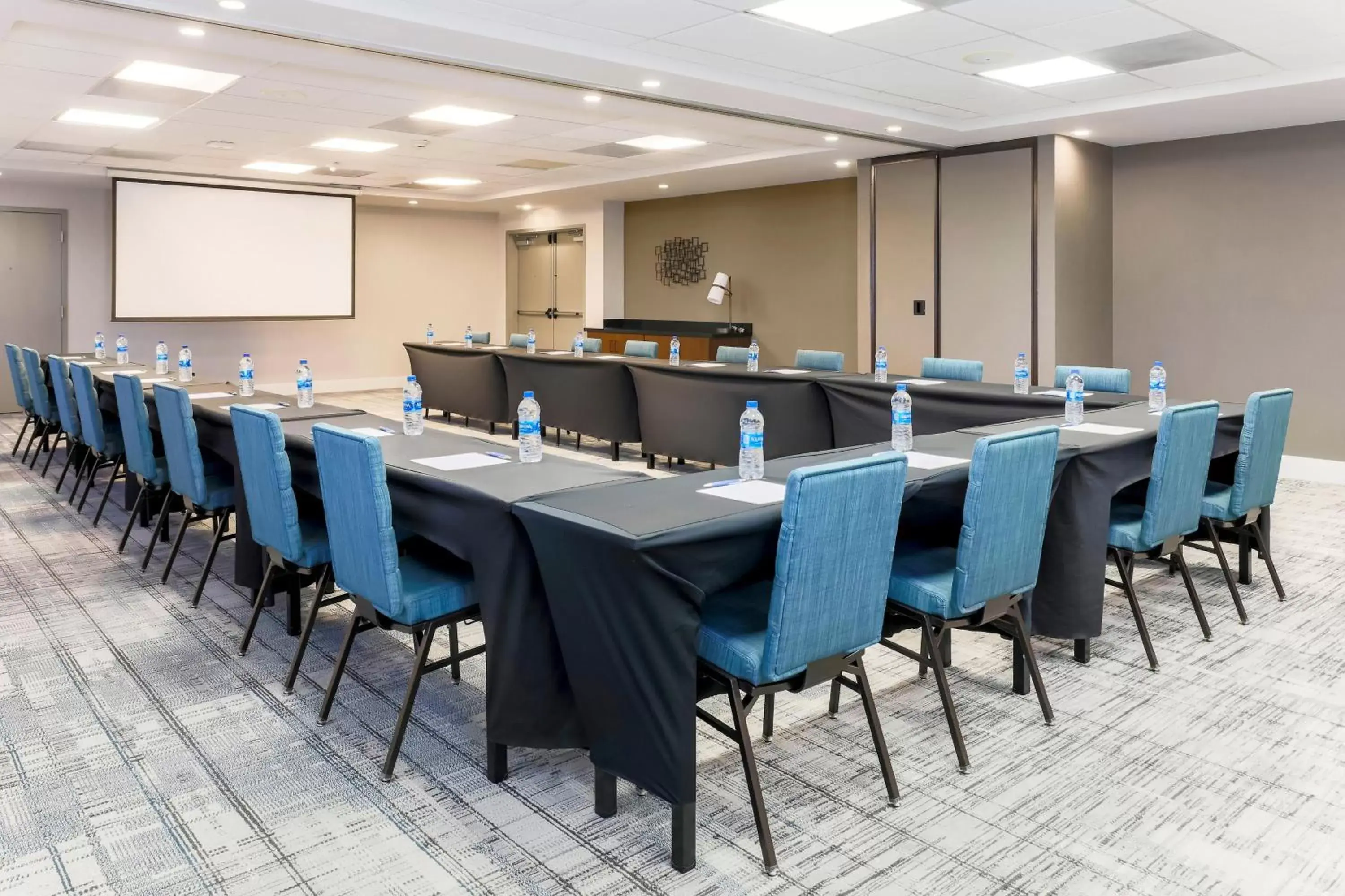 Meeting/conference room in Four Points by Sheraton, Ontario-Rancho Cucamonga