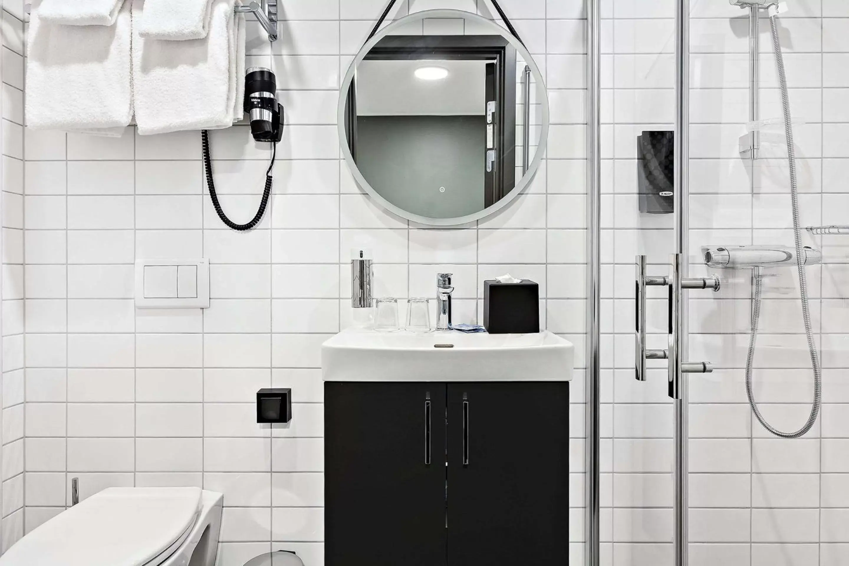 Photo of the whole room, Bathroom in Sure Hotel Studio by Best Western Bromma