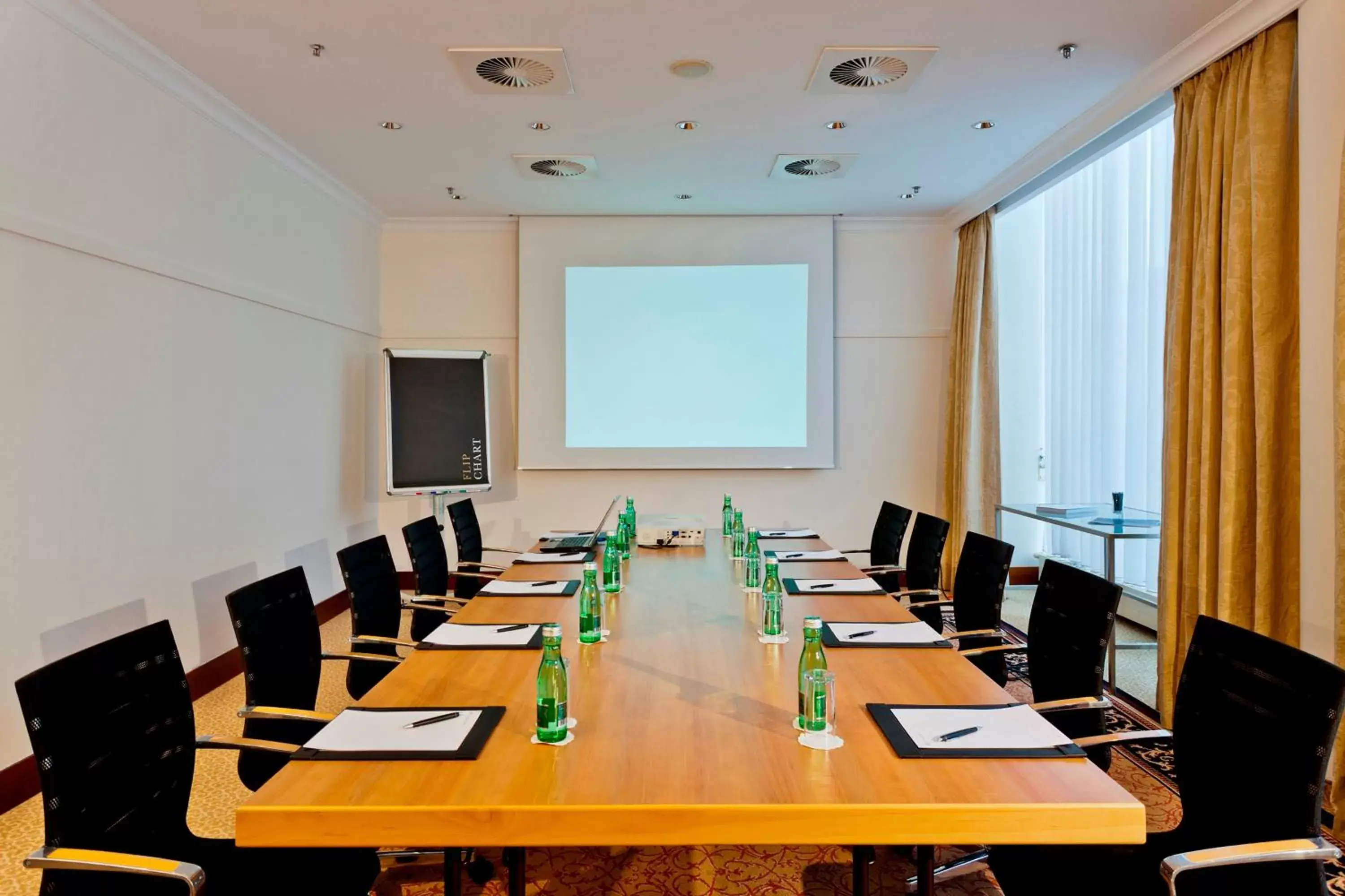 Meeting/conference room in InterContinental Wien, an IHG Hotel