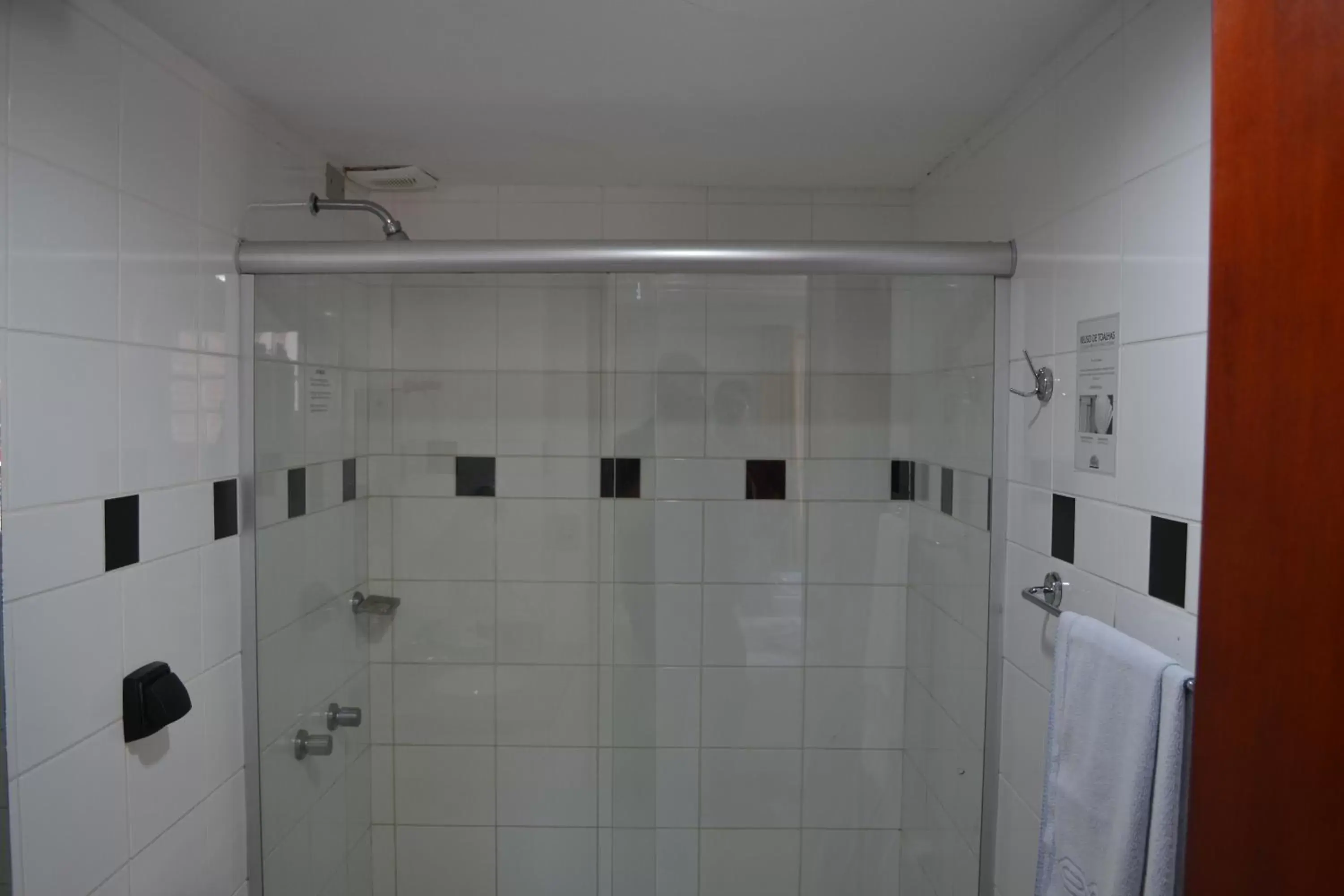 Bathroom in Hotel Dom Rafael Executivo