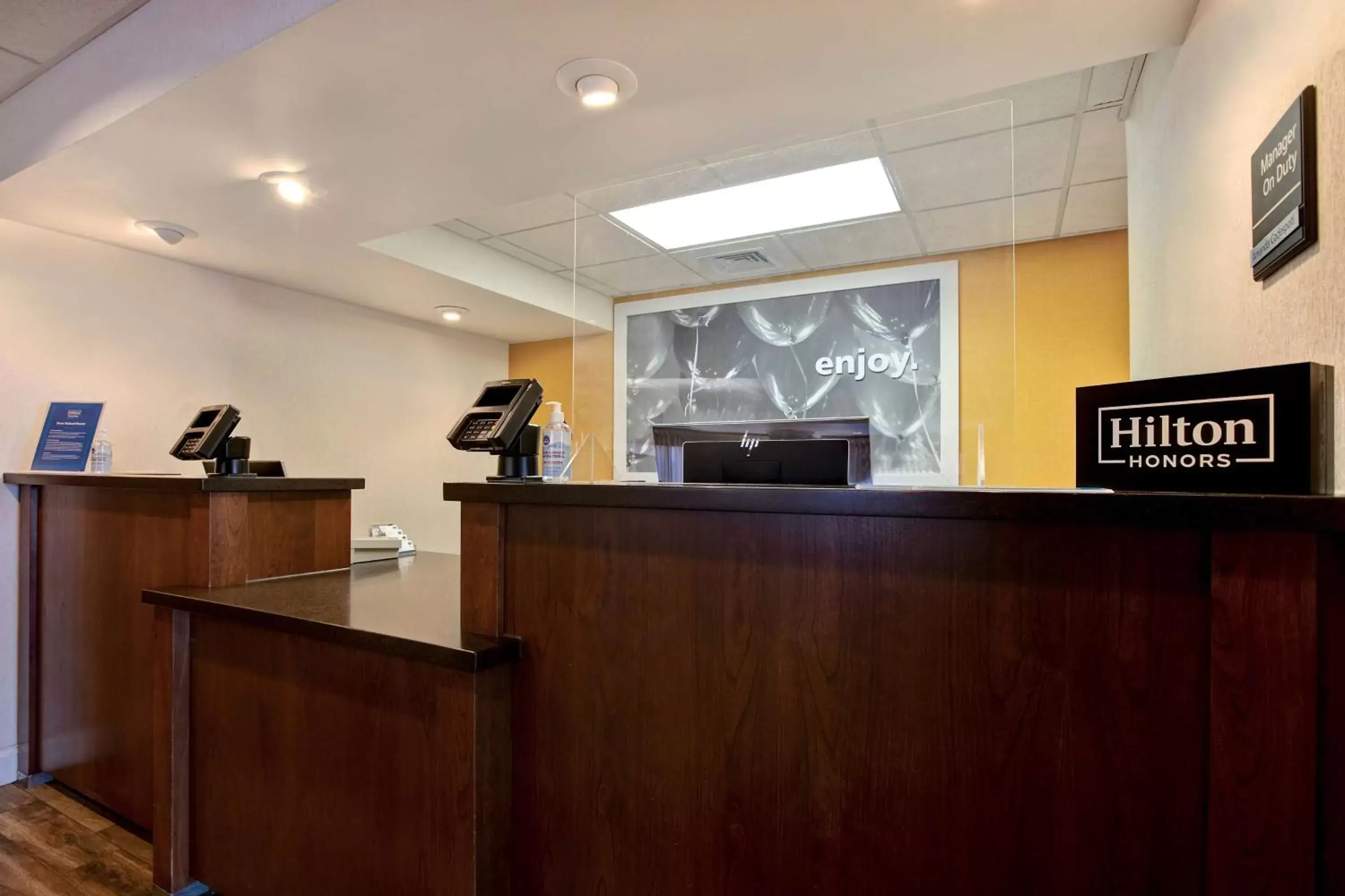 Lobby or reception in Hampton Inn Fort Wayne-Southwest Lobby or reception in Hampton Inn Fort Wayne-Southwest