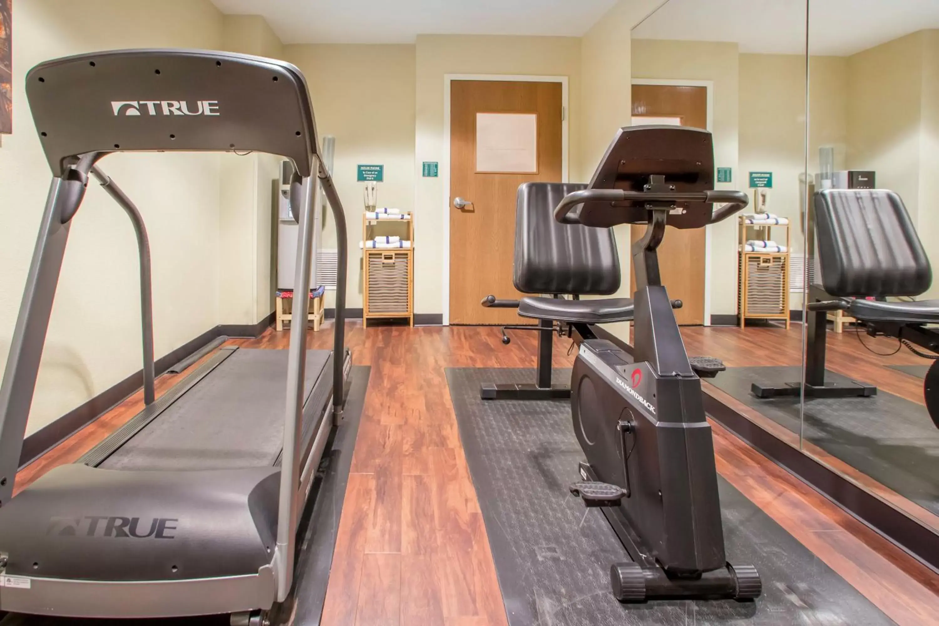 Fitness centre/facilities, Fitness Center/Facilities in Hawthorn Suites By Wyndham Oak Creek/Milwaukee Airport