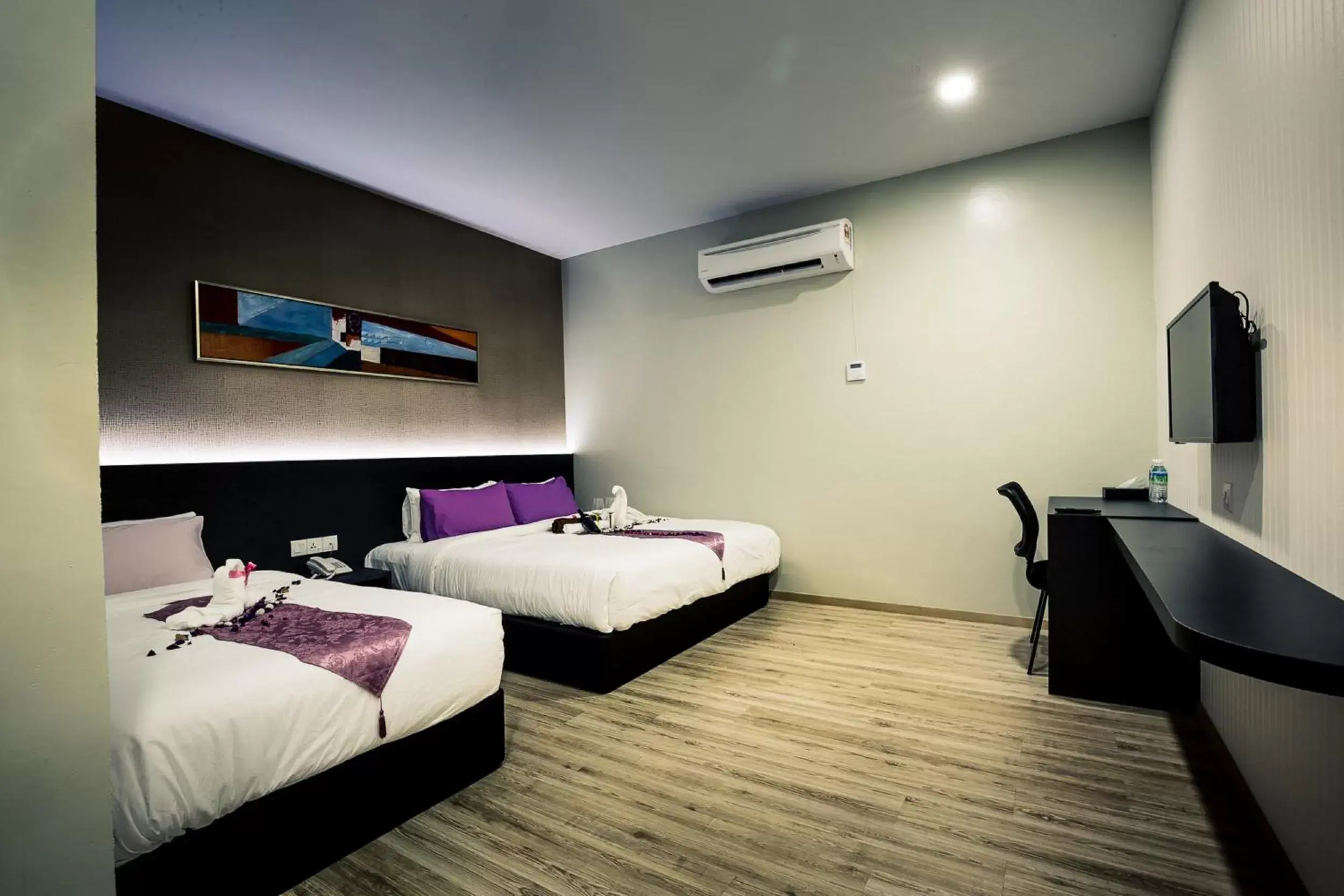 Bedroom, Room Photo in Golden Roof Hotel Sunway Ipoh