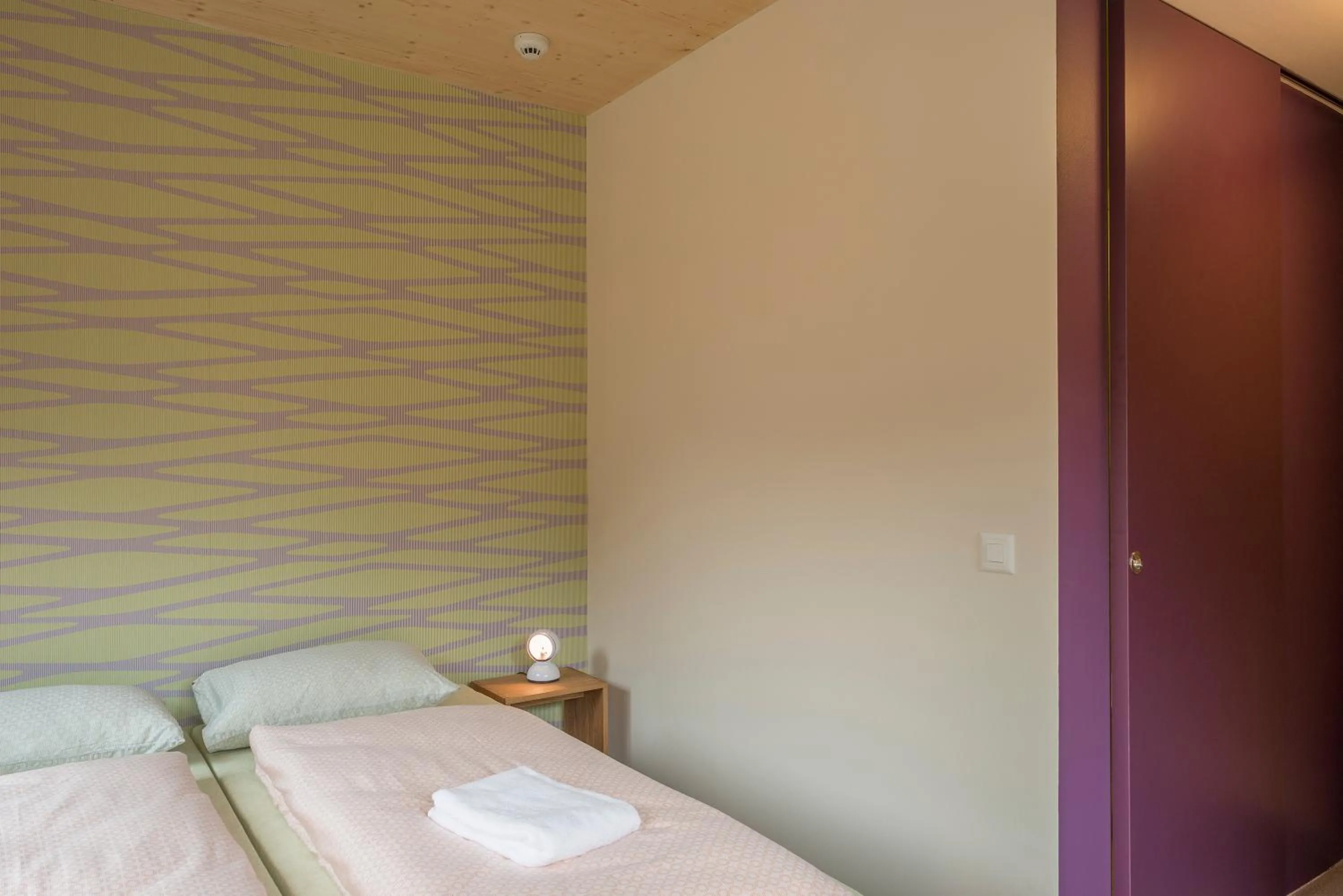 Bed in Saas-Fee wellnesshostel4000