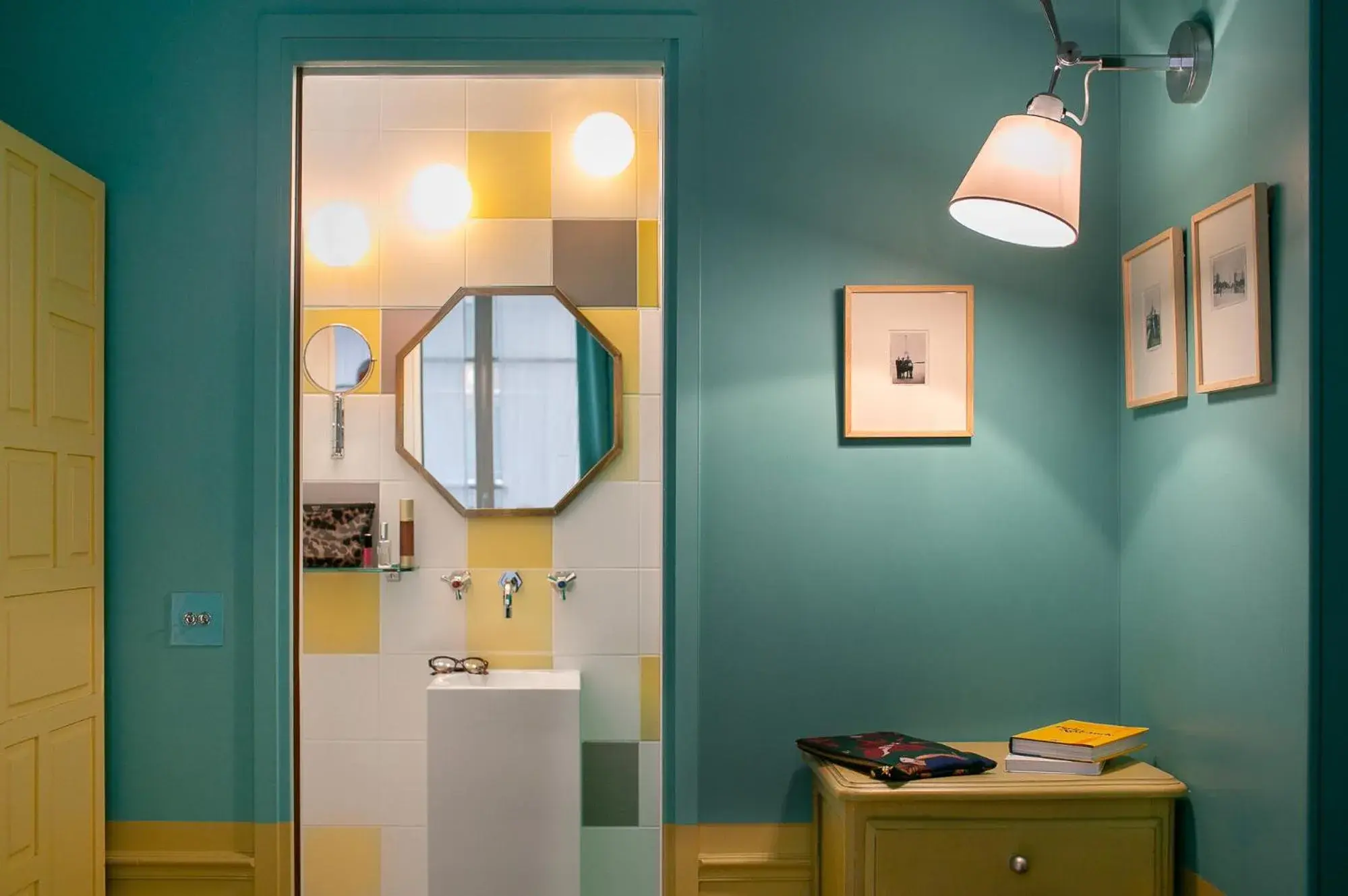 Photo of the whole room, Bathroom in Hôtel Crayon by Elegancia