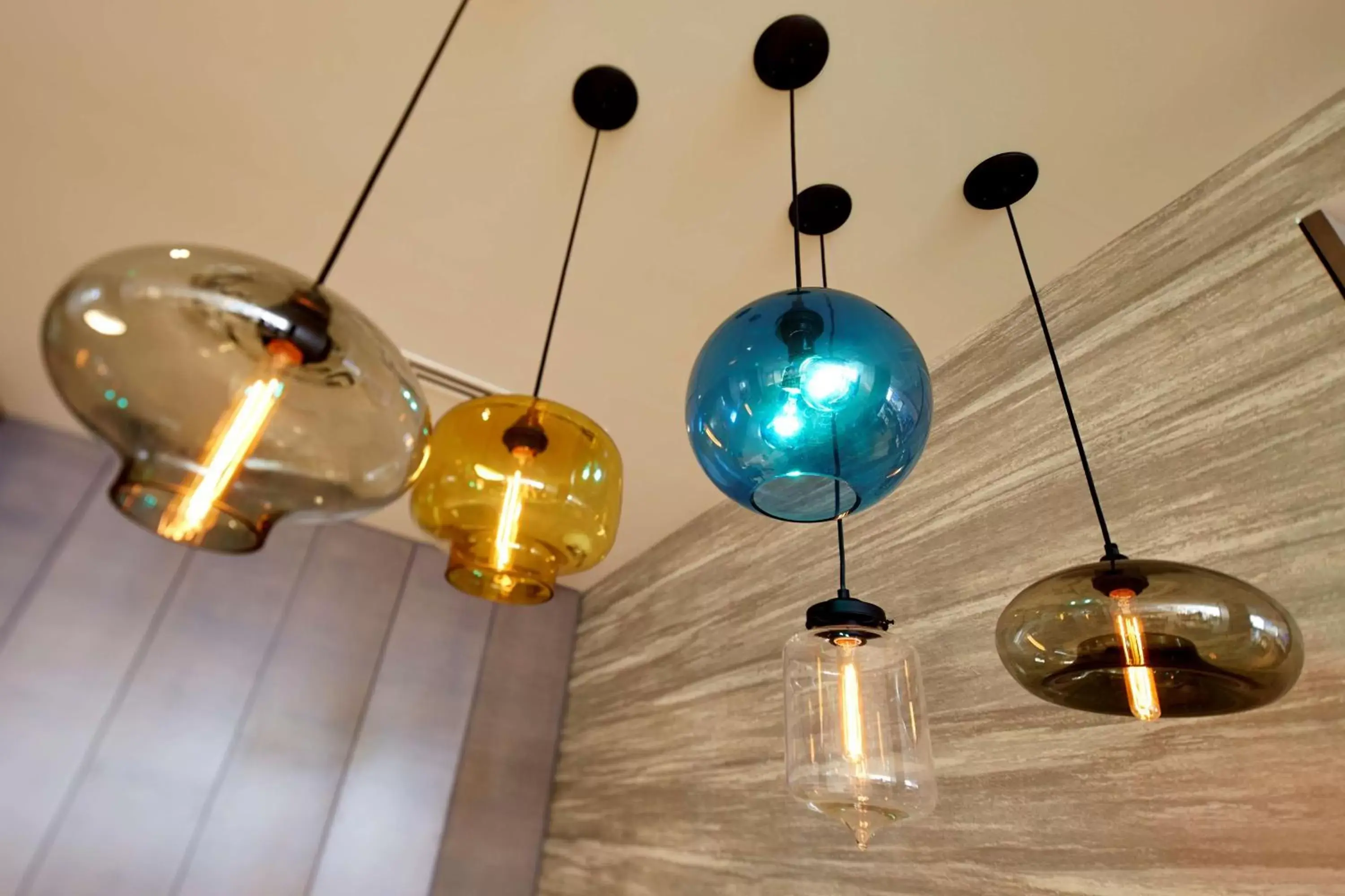 Restaurant/places to eat in Hilton Long Beach Hotel Restaurant/places to eat in Hilton Long Beach Hotel