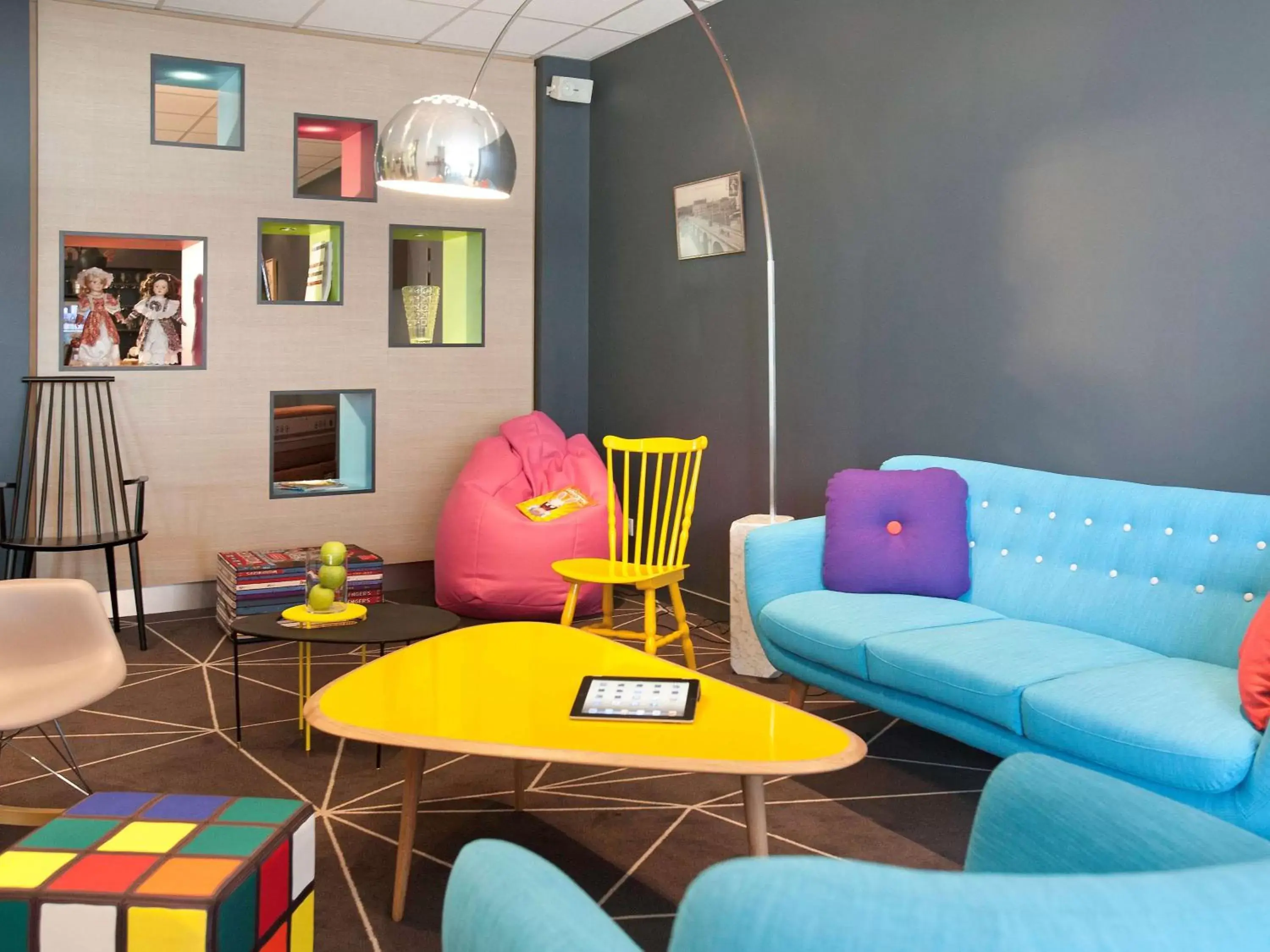 Lounge or bar, Seating Area in ibis Styles Roanne Centre Gare