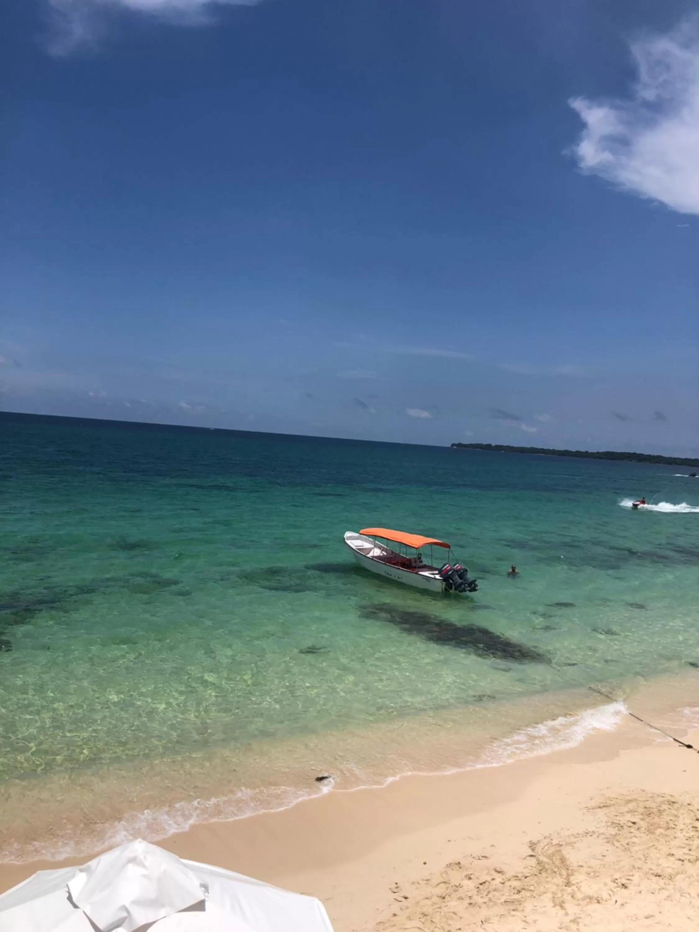 Beach in Hotel Baru Express