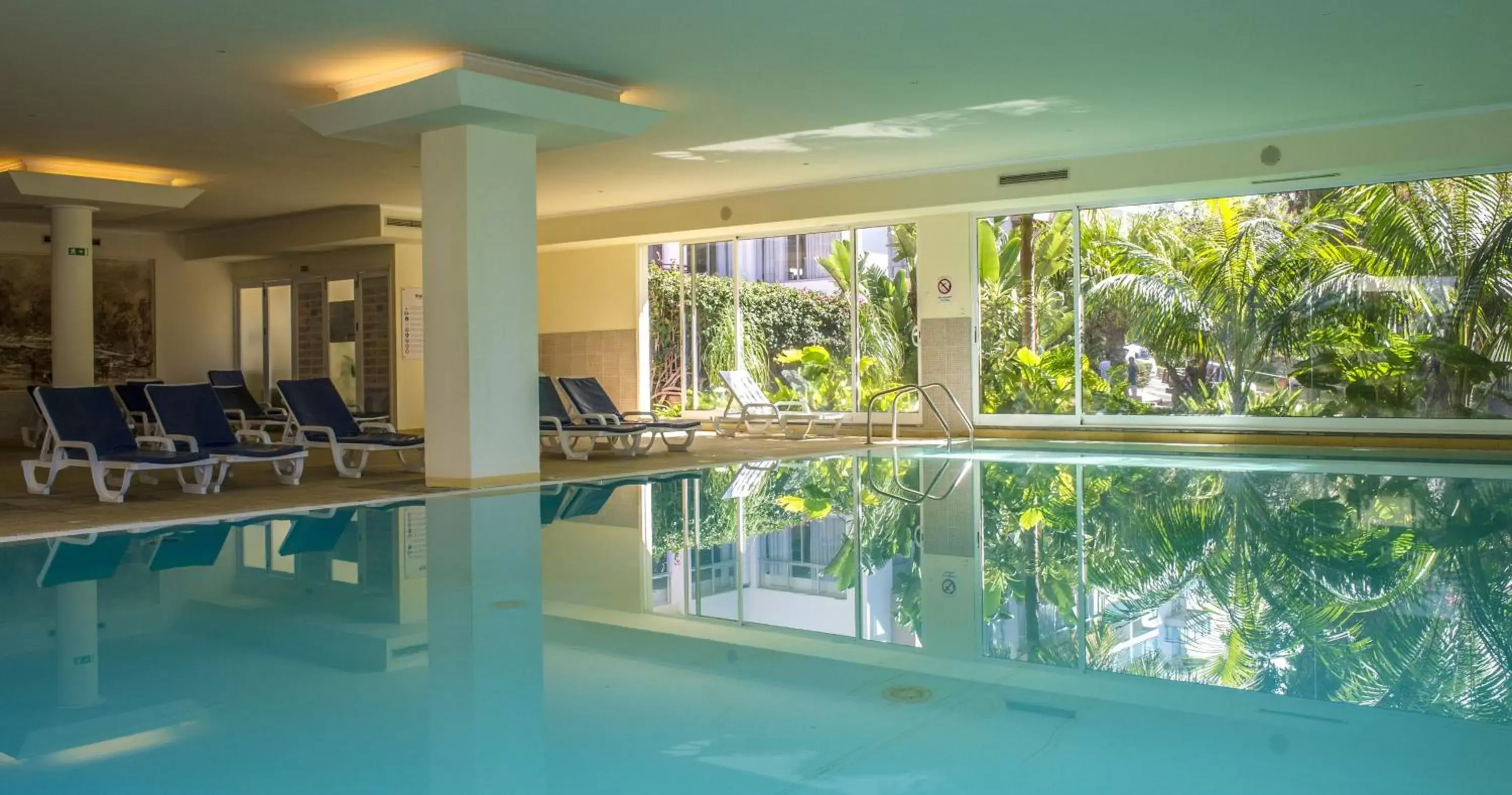 Swimming Pool in Buganvilia Studio Hotel
