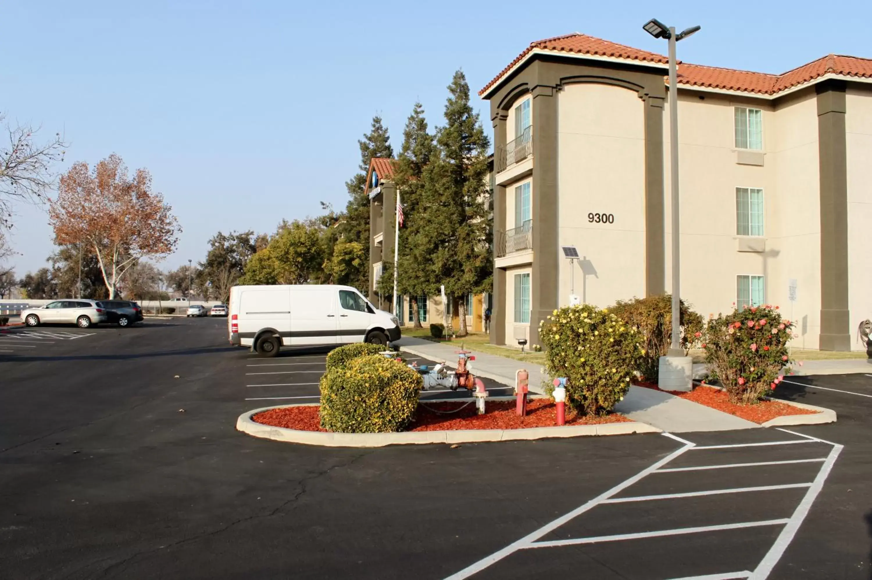 View (from property/room), Property Building in Best Western Visalia Hotel