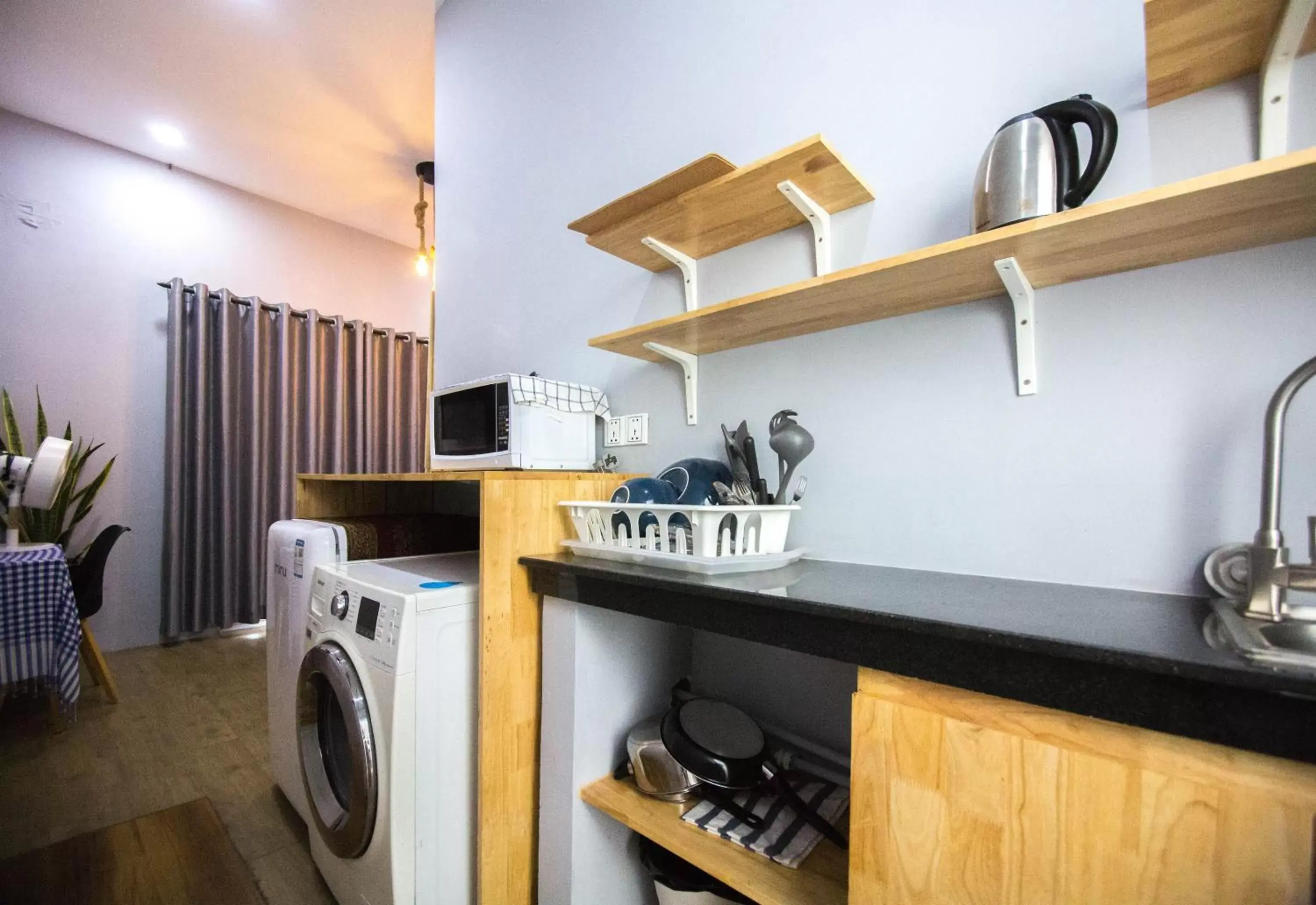 Kitchen or kitchenette, Kitchen/Kitchenette in The Artist Residence