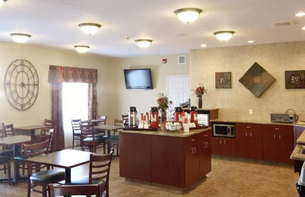 Food and drinks, Restaurant/Places to Eat in GrandStay Residential Suites Hotel Faribault