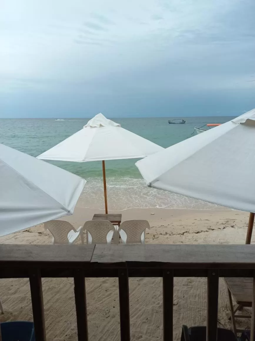 Beach in Hotel Baru Express