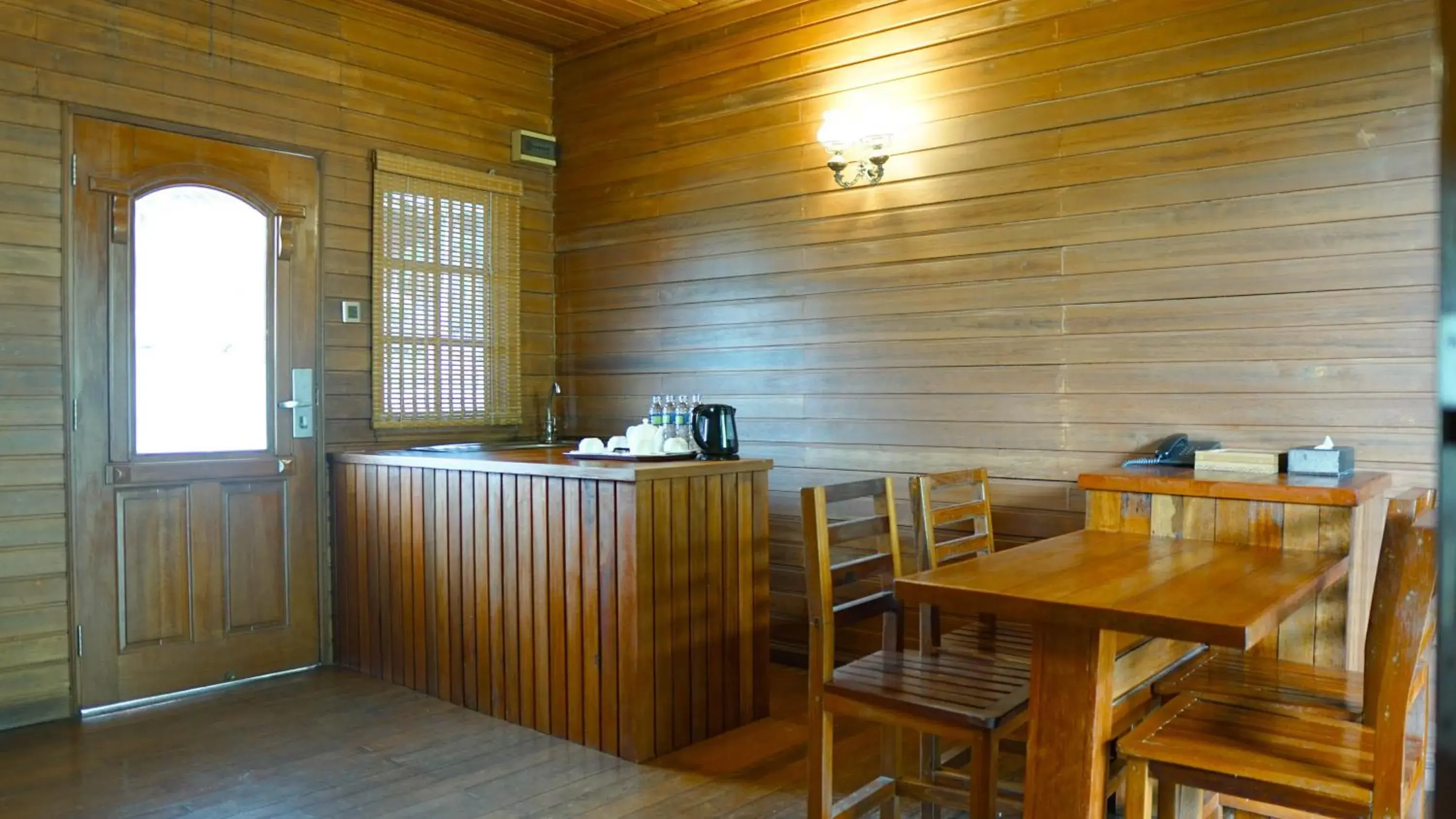 Living room, Restaurant/Places to Eat in KTM Resort Batam