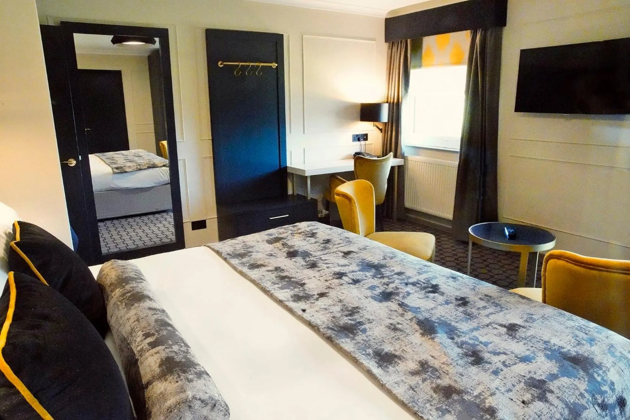 Bedroom, Bed in Denham Grove