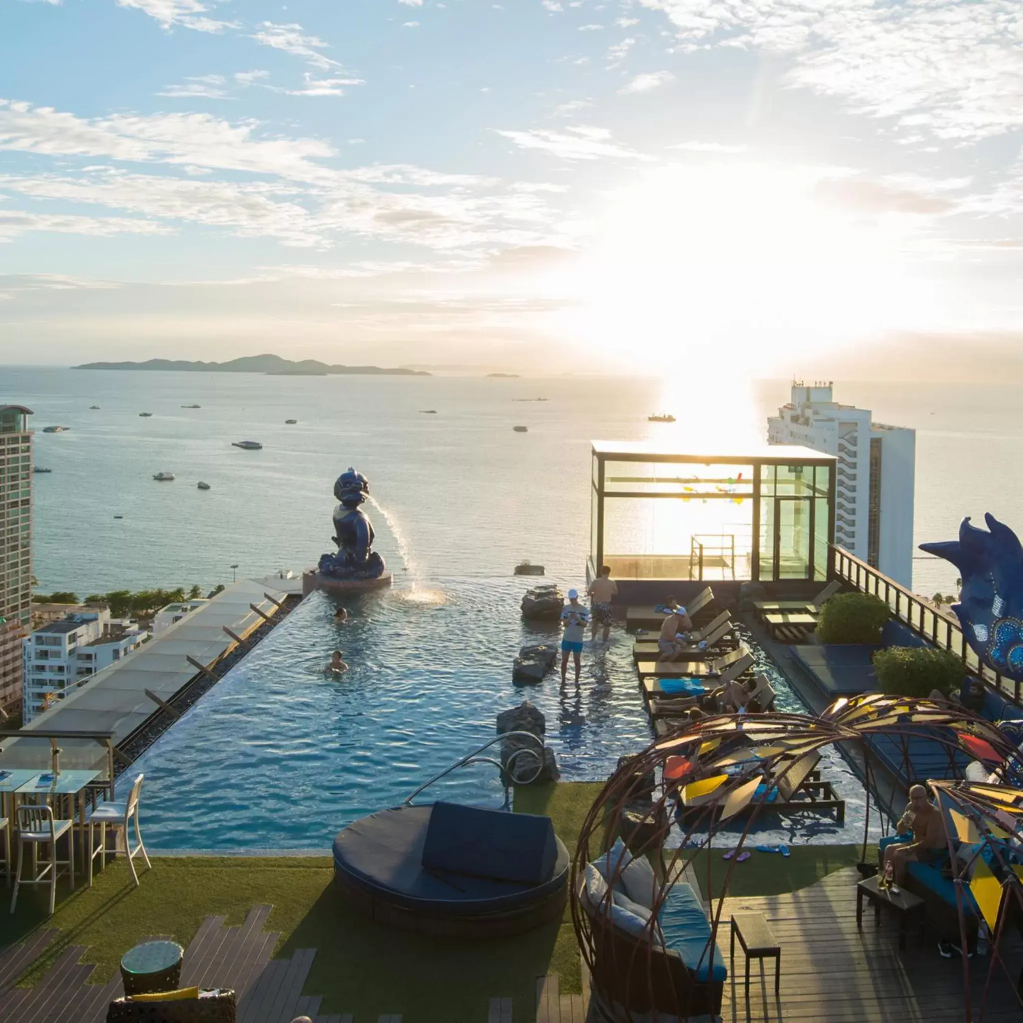 Sea view, Swimming Pool in Siam@Siam Design Hotel Pattaya