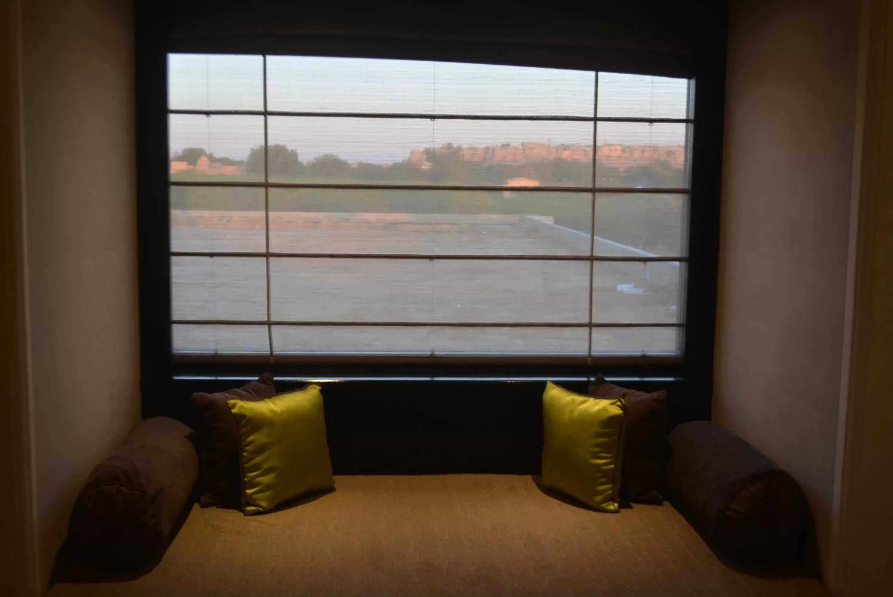 Seating area in Jaisalmer Marriott Resort & Spa