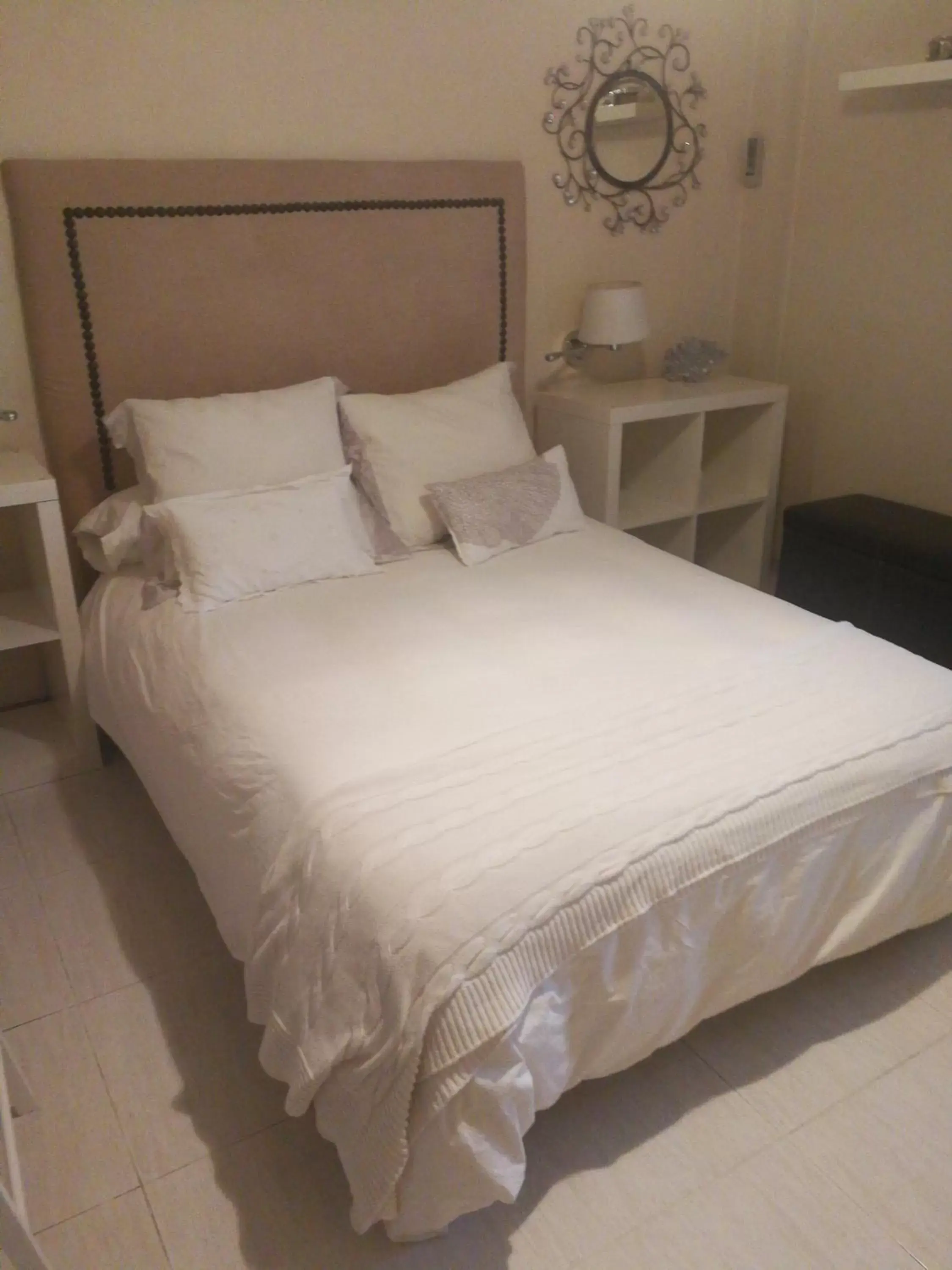 Bed in Apartamentos Flamenco B&B
