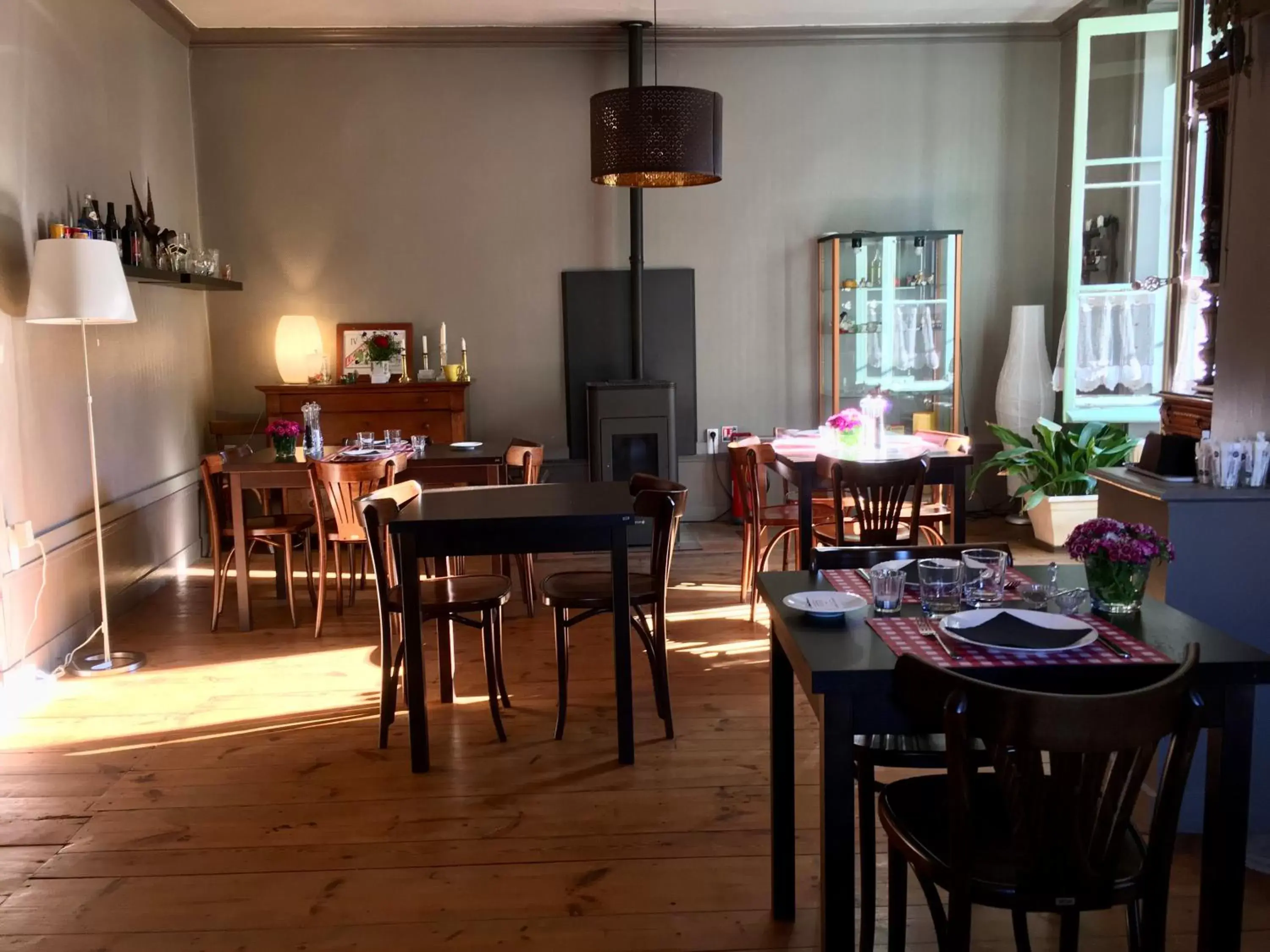 Dining area, Restaurant/Places to Eat in La Maison de famille