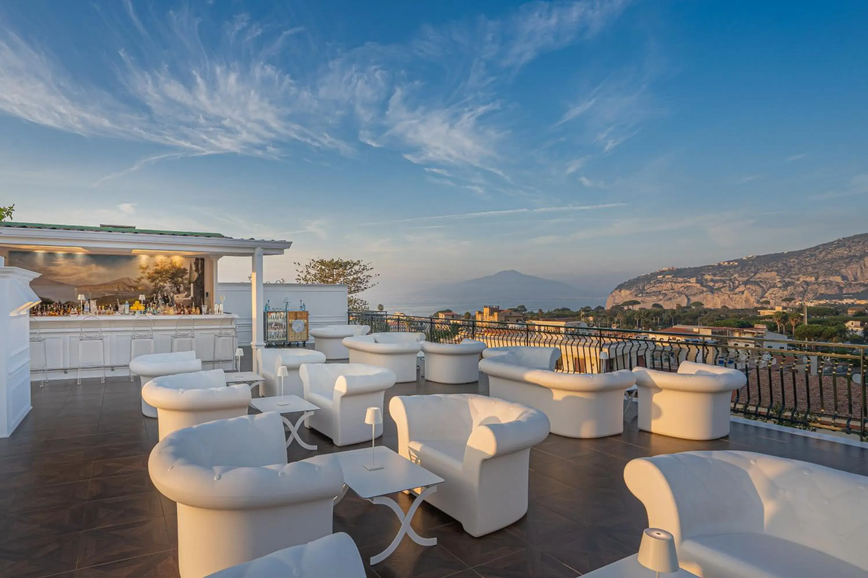 Lounge or bar in Majestic Palace