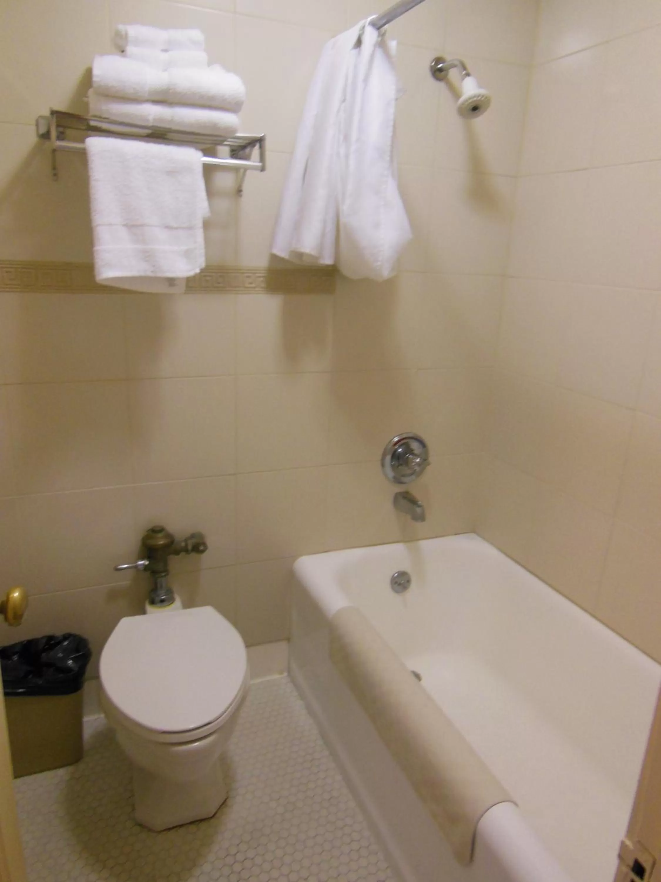 Bathroom in Gilmore Hotel, Trademark Collection by Wyndham