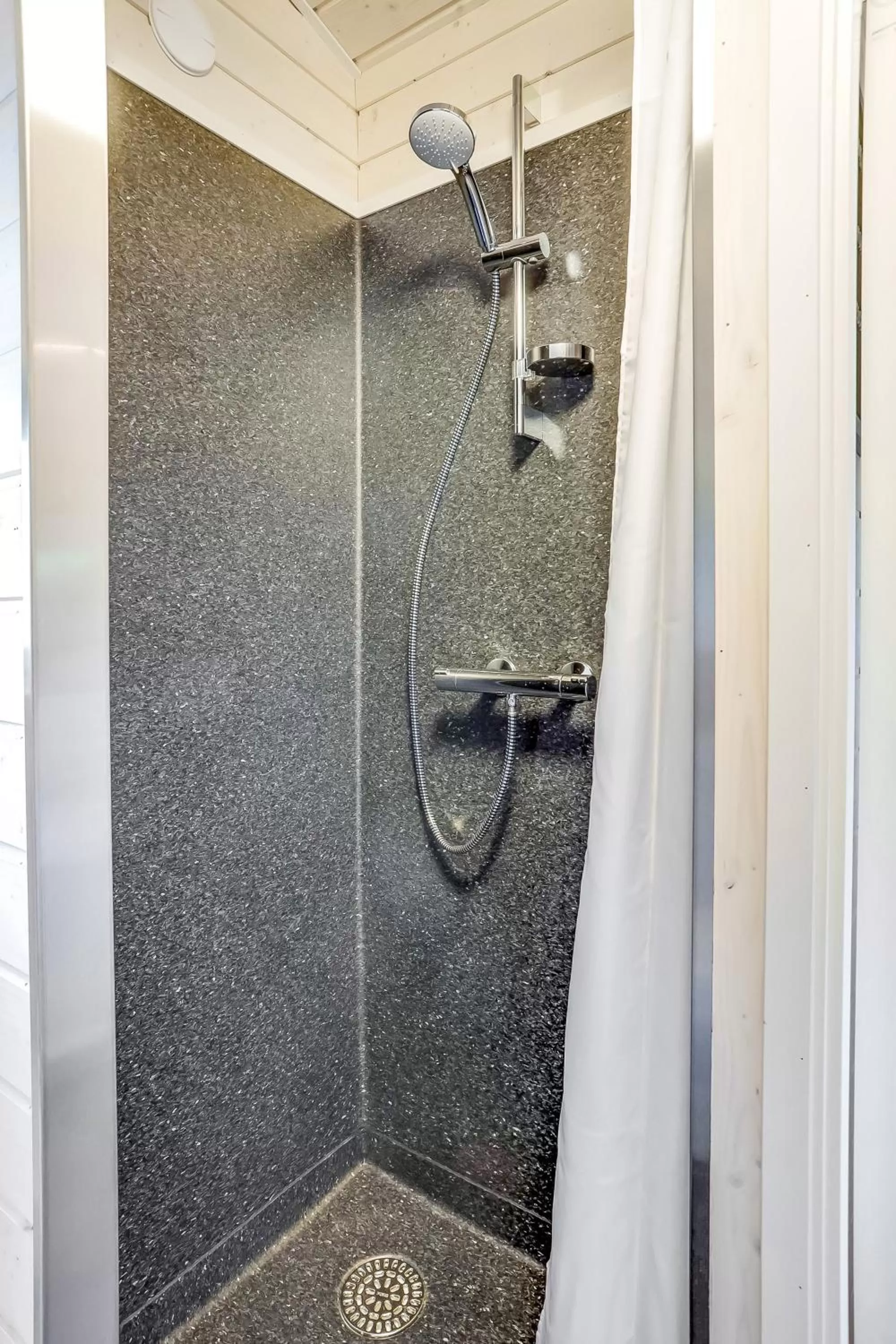 Bathroom in Danhostel Skjern