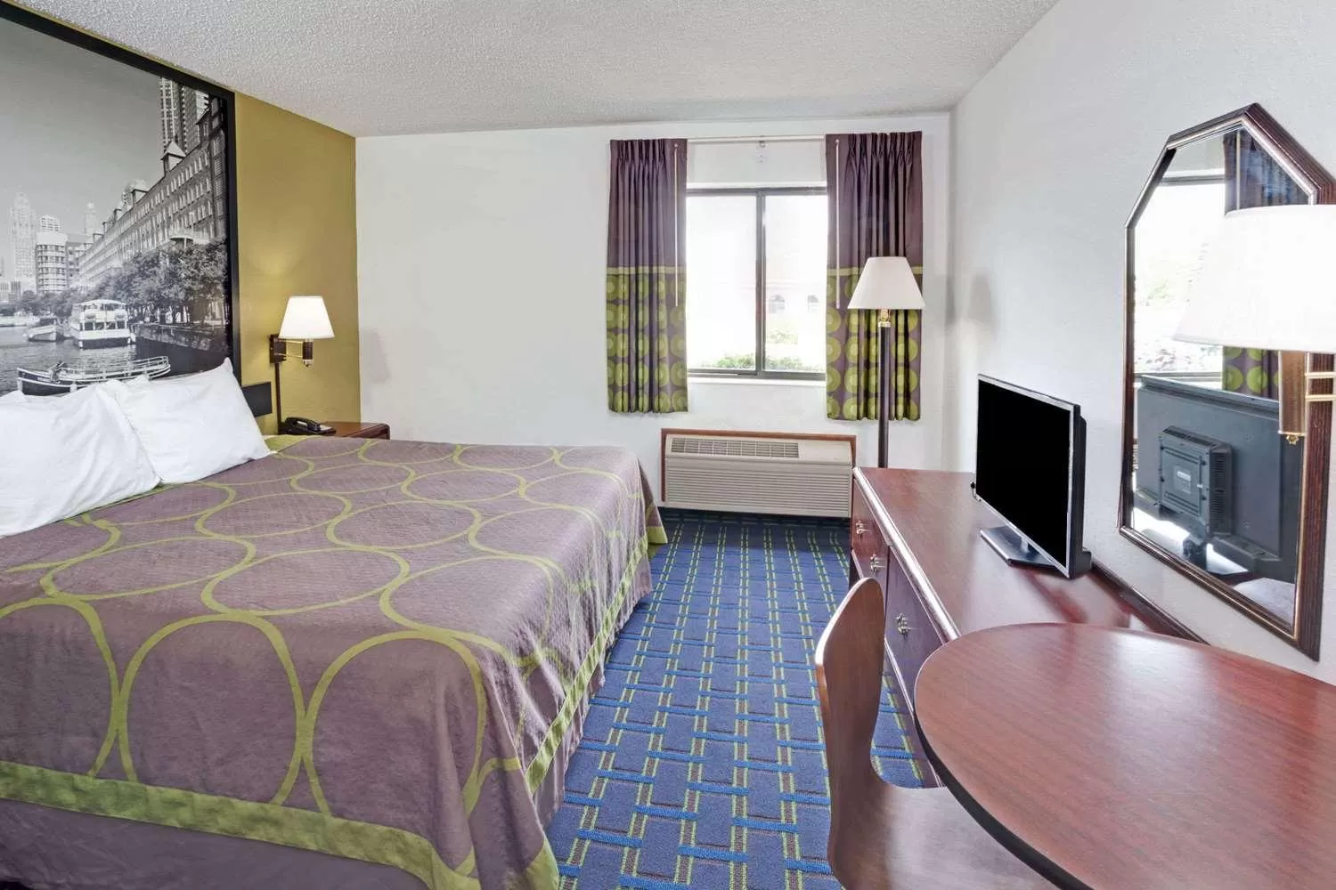 Bedroom, Bed in Super 8 by Wyndham Monee I-57