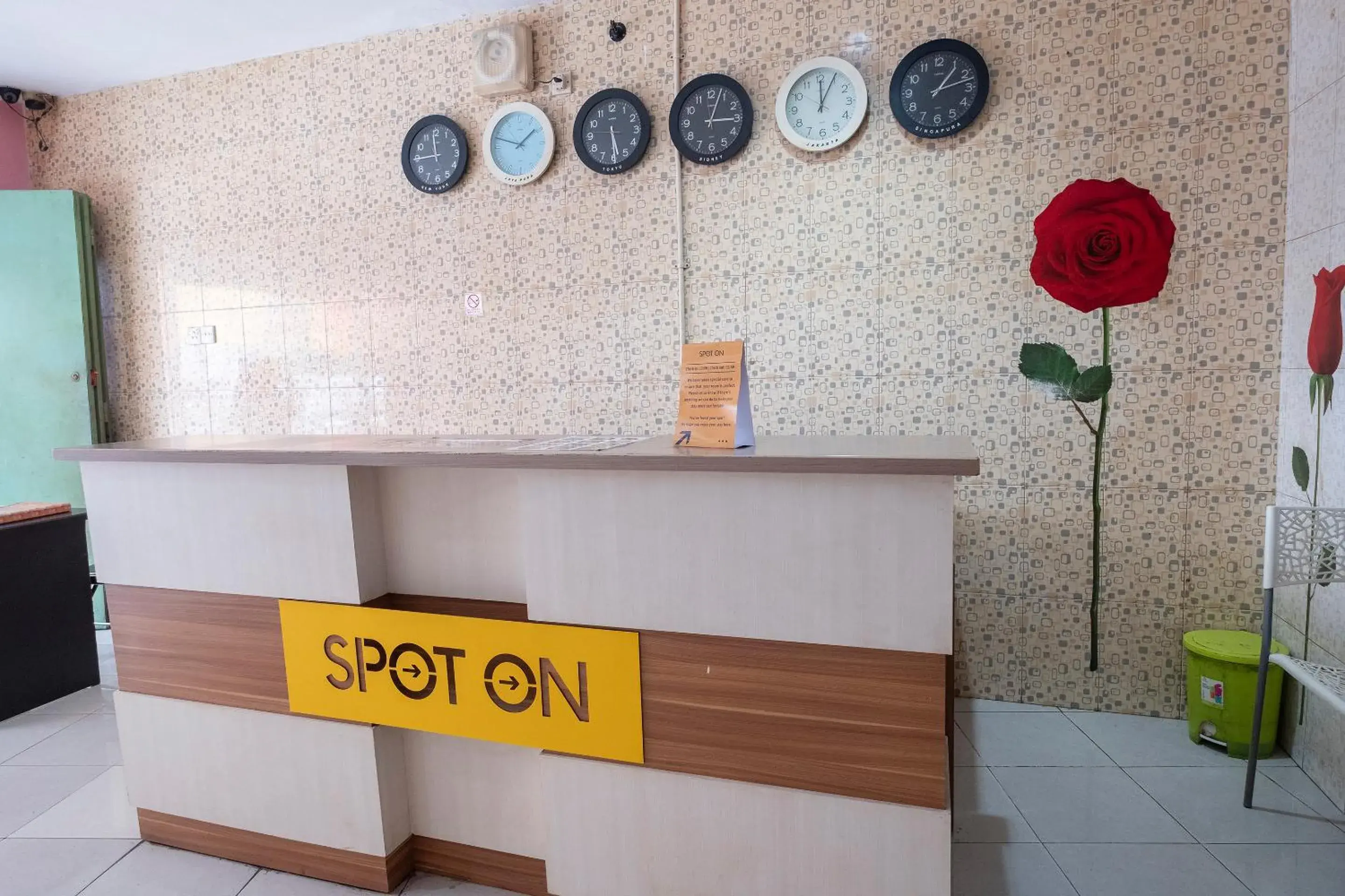 Lobby or reception in SPOT ON 2214 Wisma Jampea