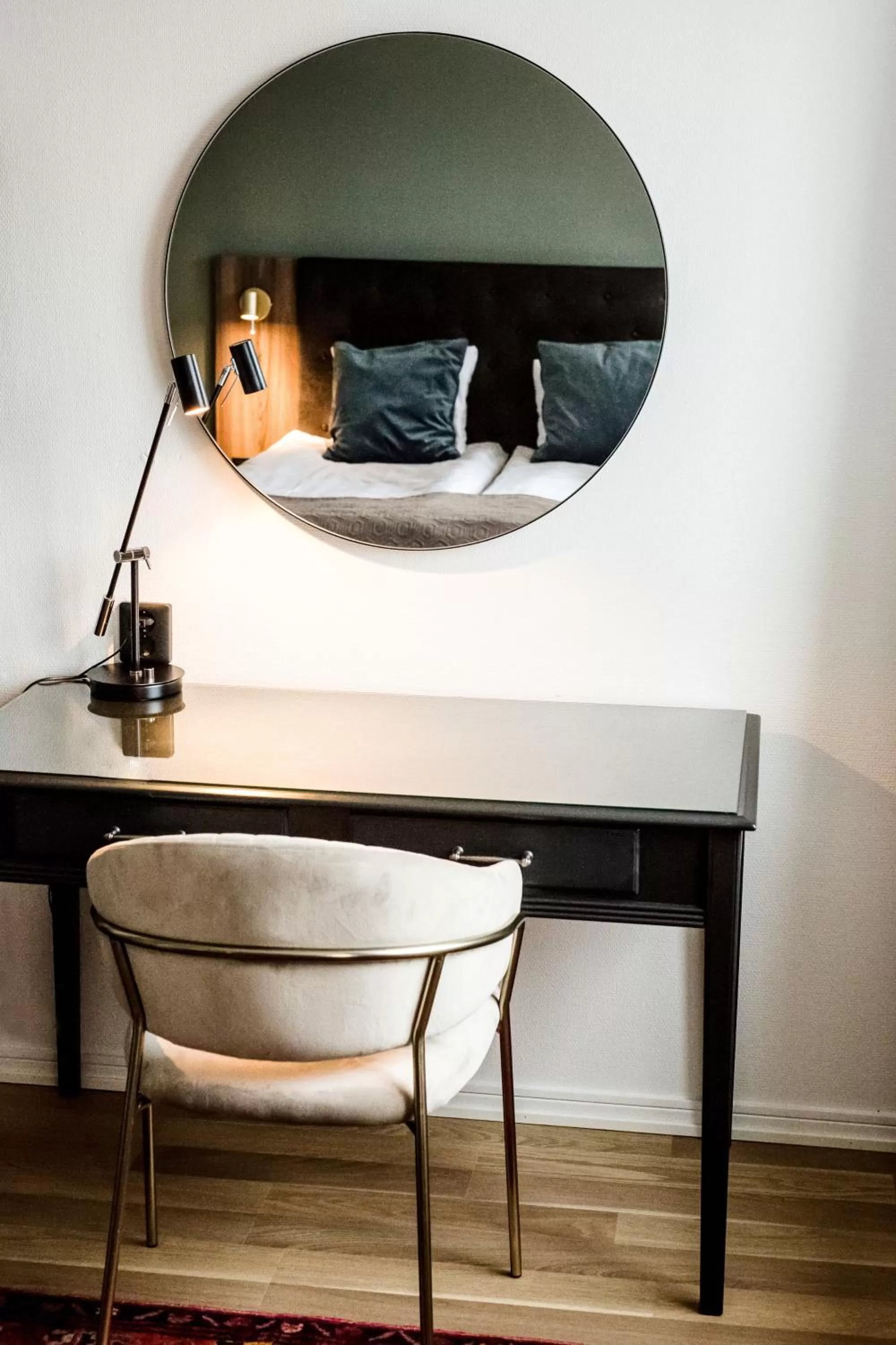 Seating area in Home Hotel Cardinal