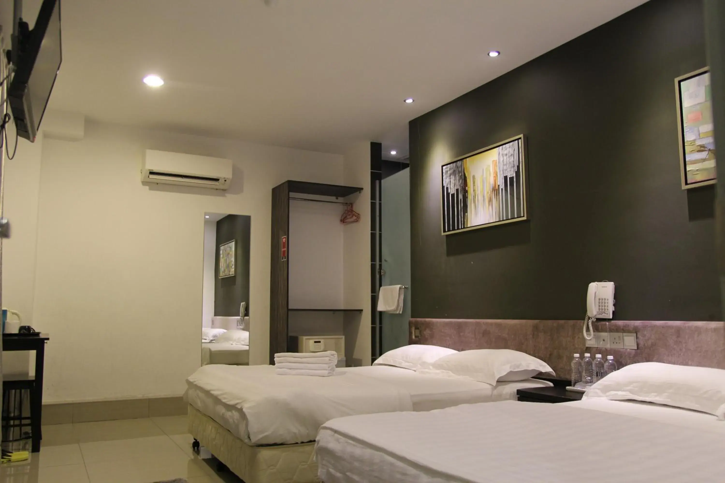 Photo of the whole room, Bed in M Design Hotel Seri Kembangan