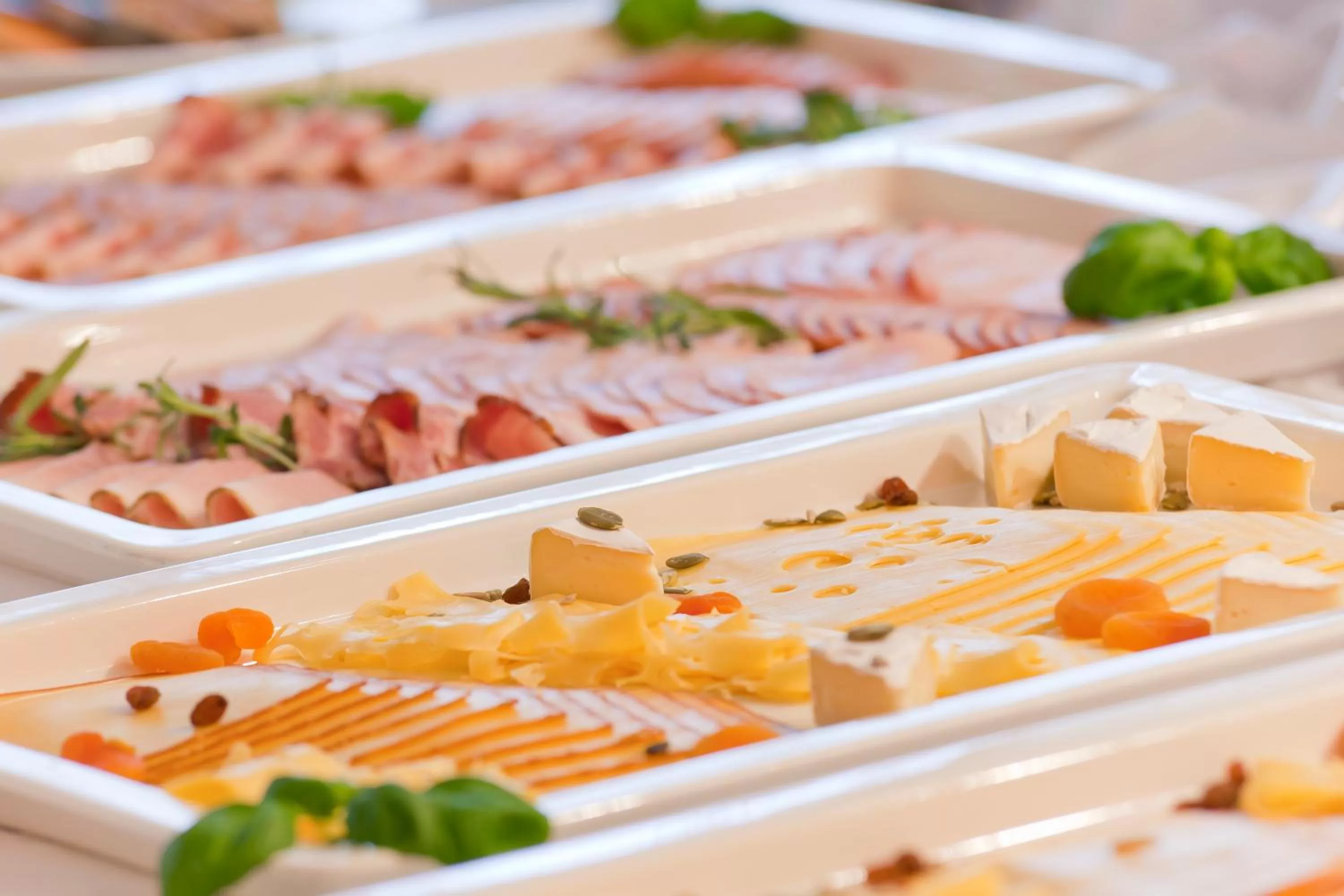 Restaurant/places to eat in Warmiński Hotel & Conference