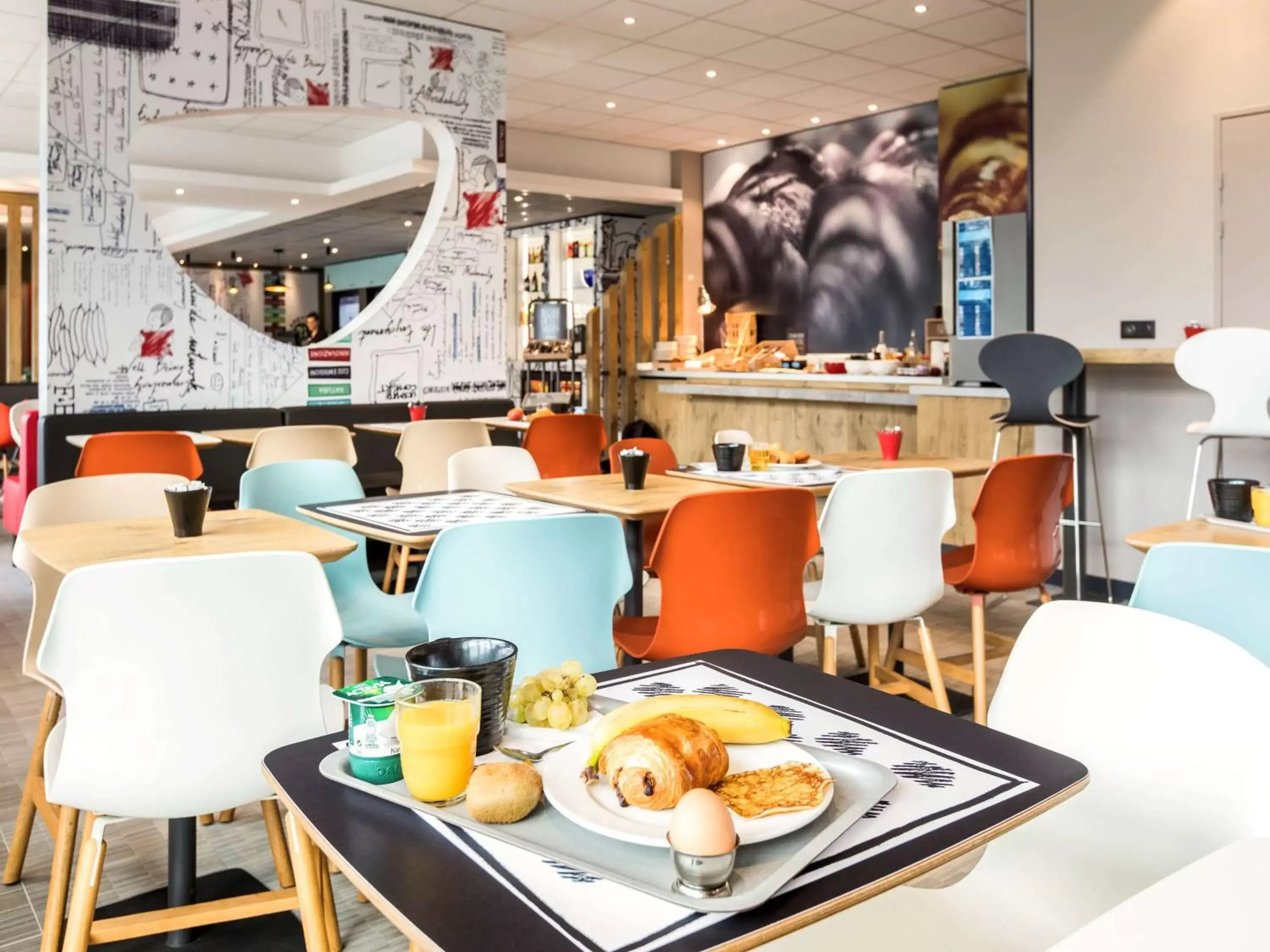 Restaurant/places to eat in Hotel ibis Rennes Centre Gare Sud