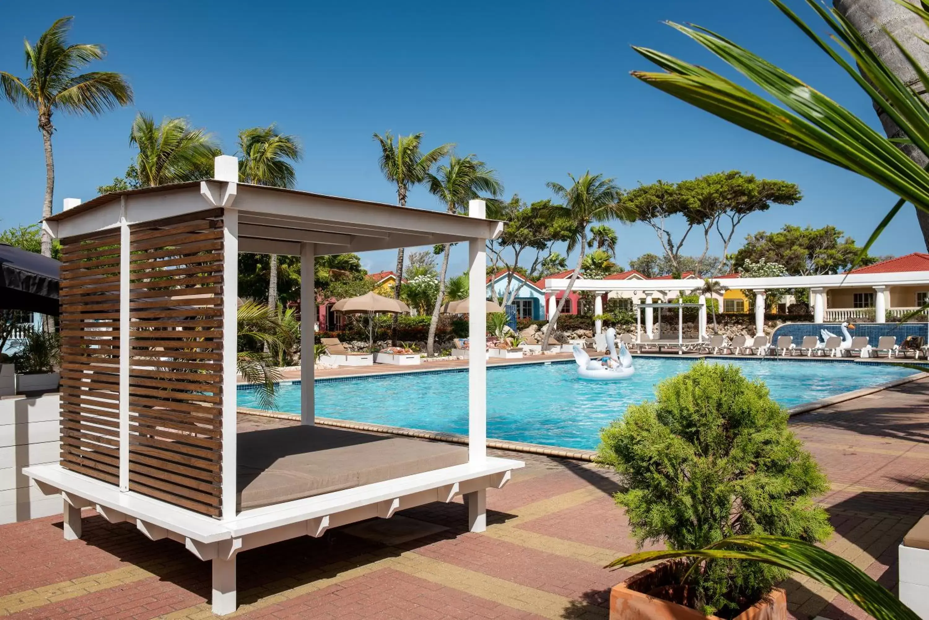 Pool view, Swimming Pool in Livingstone Jan Thiel Resort