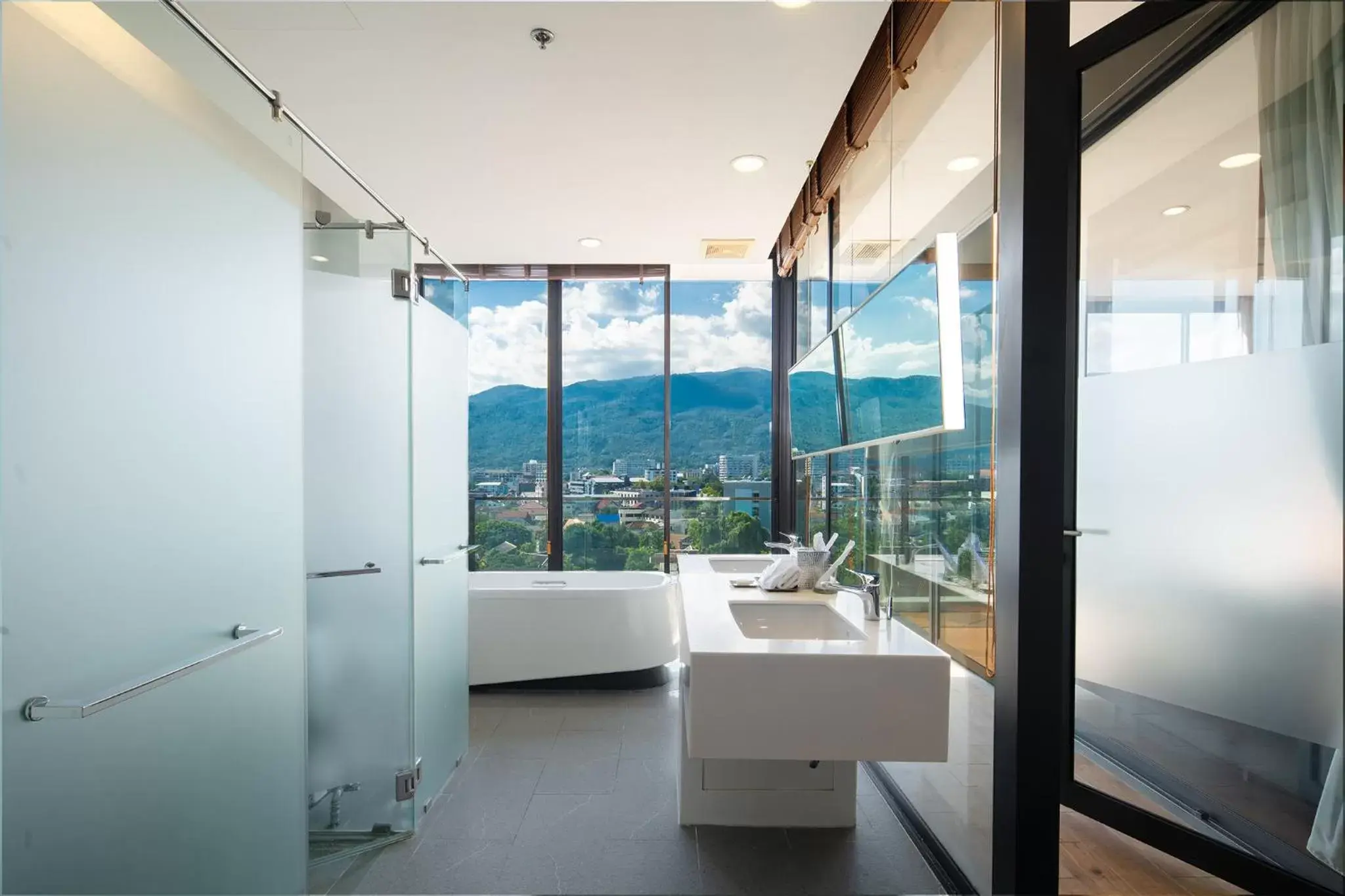 Bathroom, Mountain View in Eastin Tan Hotel Chiang Mai