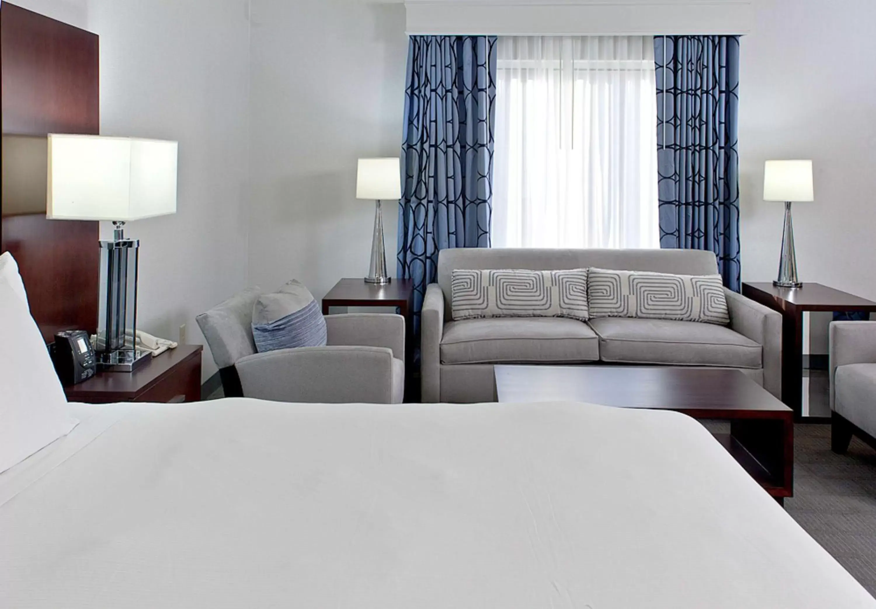 Bed in Hilton Scranton & Conference Center