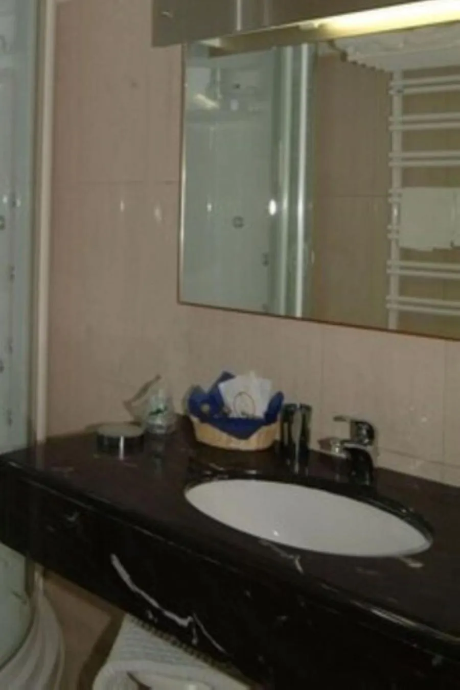 Bathroom in Albergo Roma, BW Signature Collection